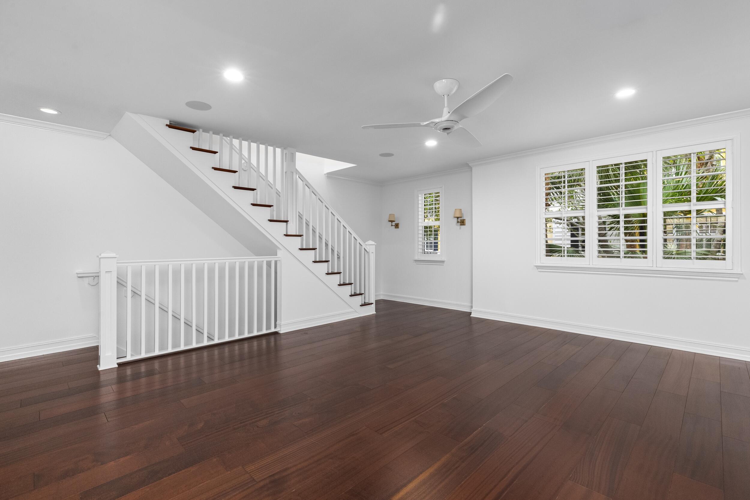 317 S Bromeliad Property Photo 3