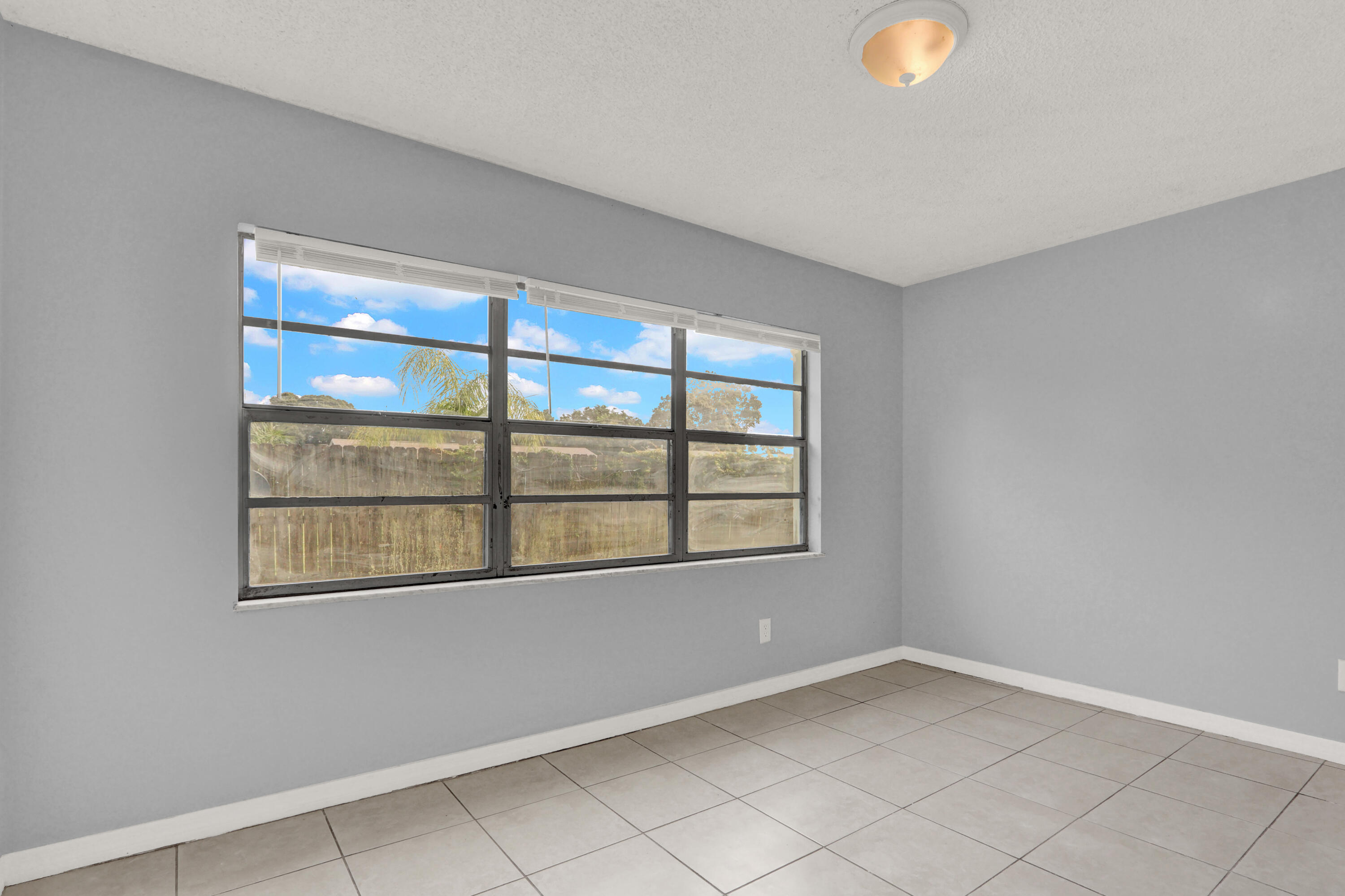 3208 Louisiana Avenue Property Photo 4
