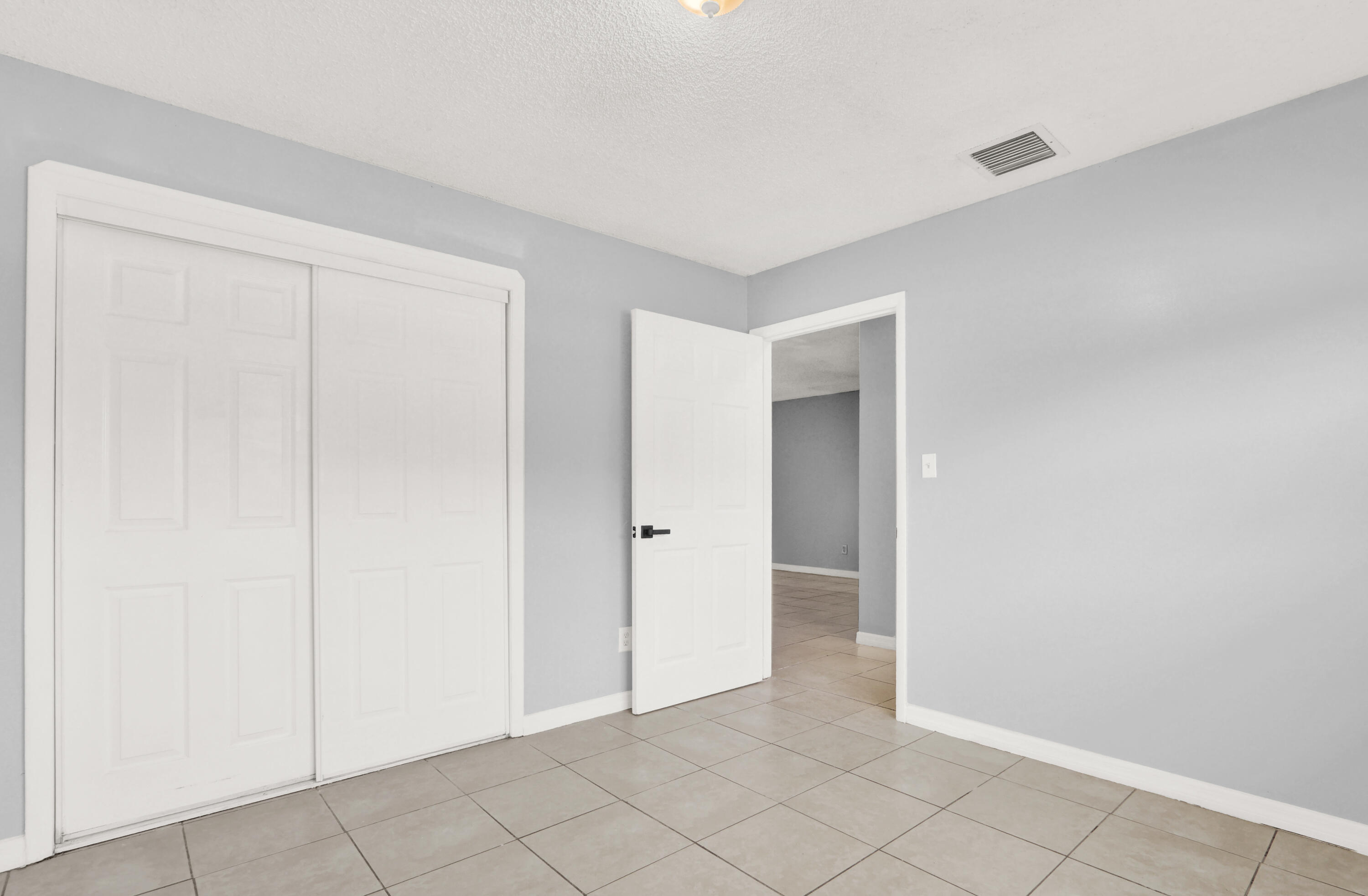 3208 Louisiana Avenue Property Photo 9