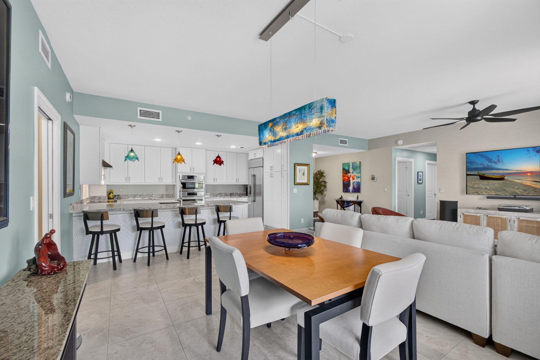 1013 Bay Colony Drive S Property Photo 9