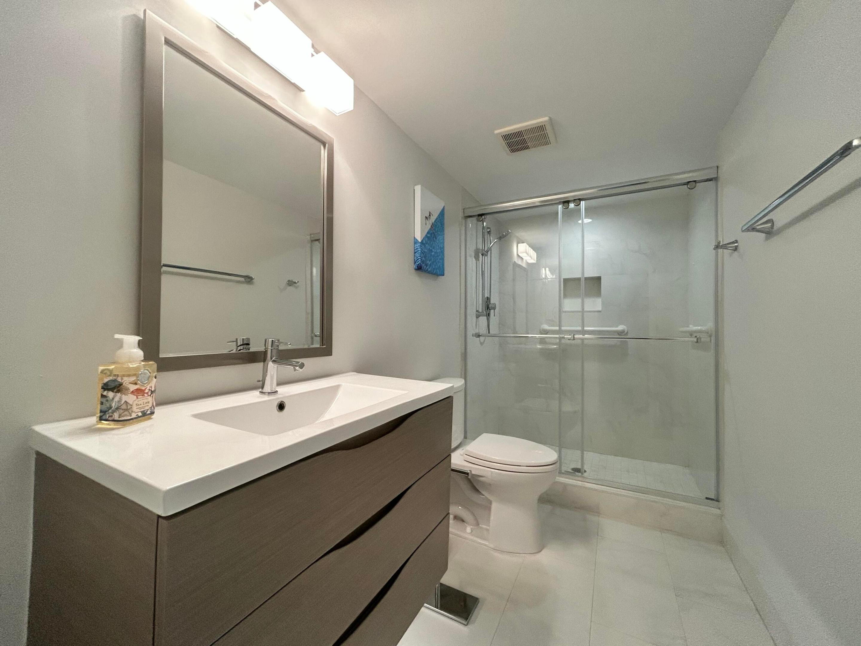 3546 S Ocean Boulevard 405 Property Photo 19