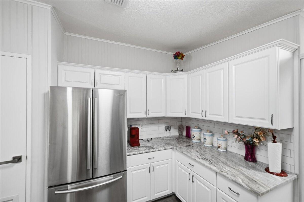 222 Sandy Bottom Place Property Photo 14