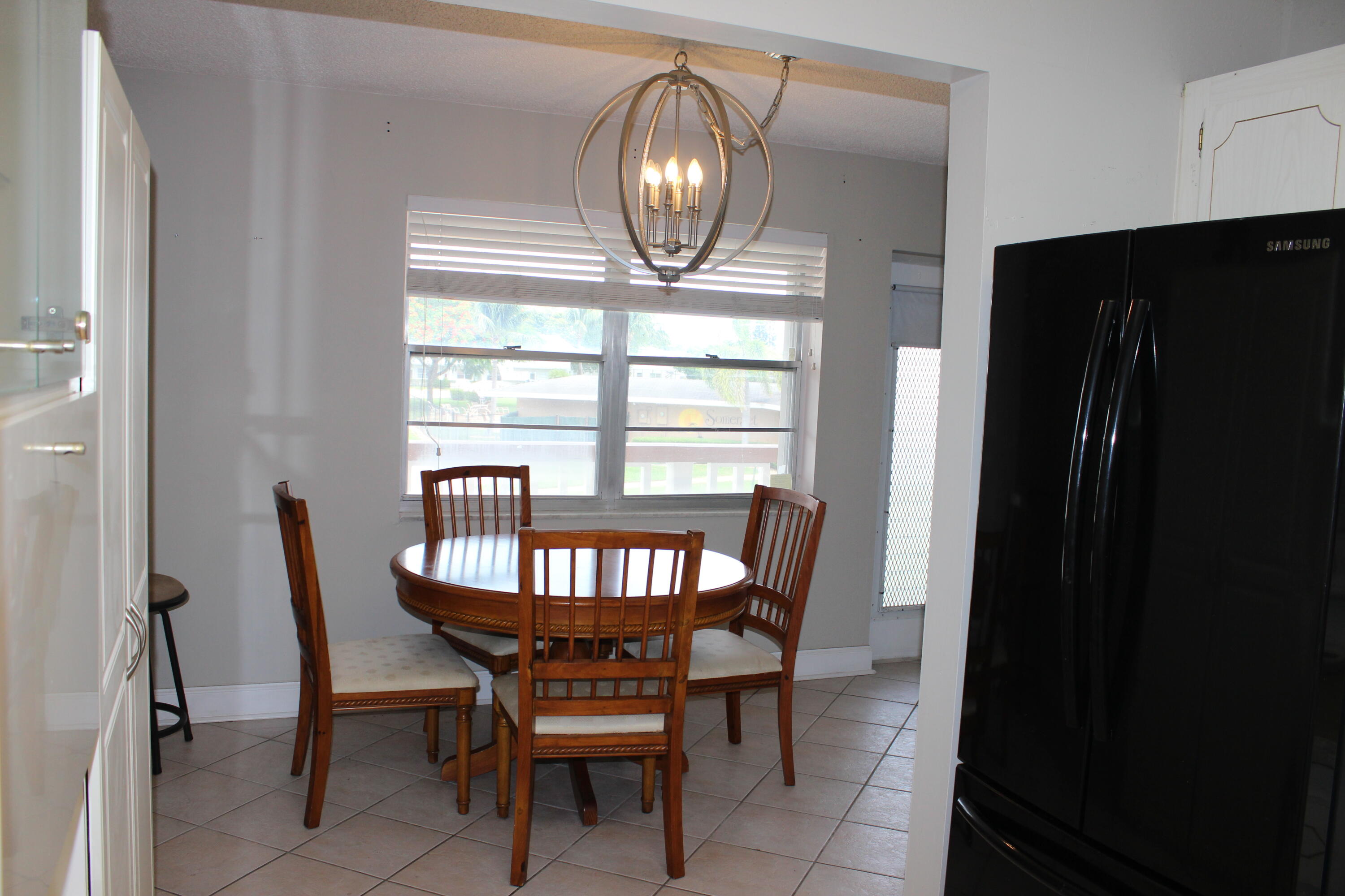 35 Somerset B 35 Property Photo 11