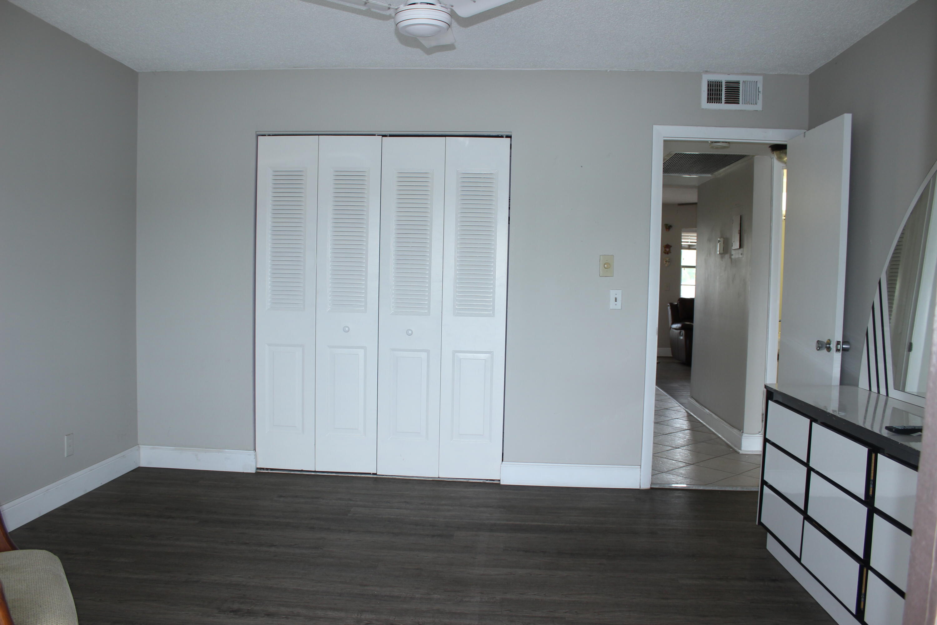 35 Somerset B 35 Property Photo 20