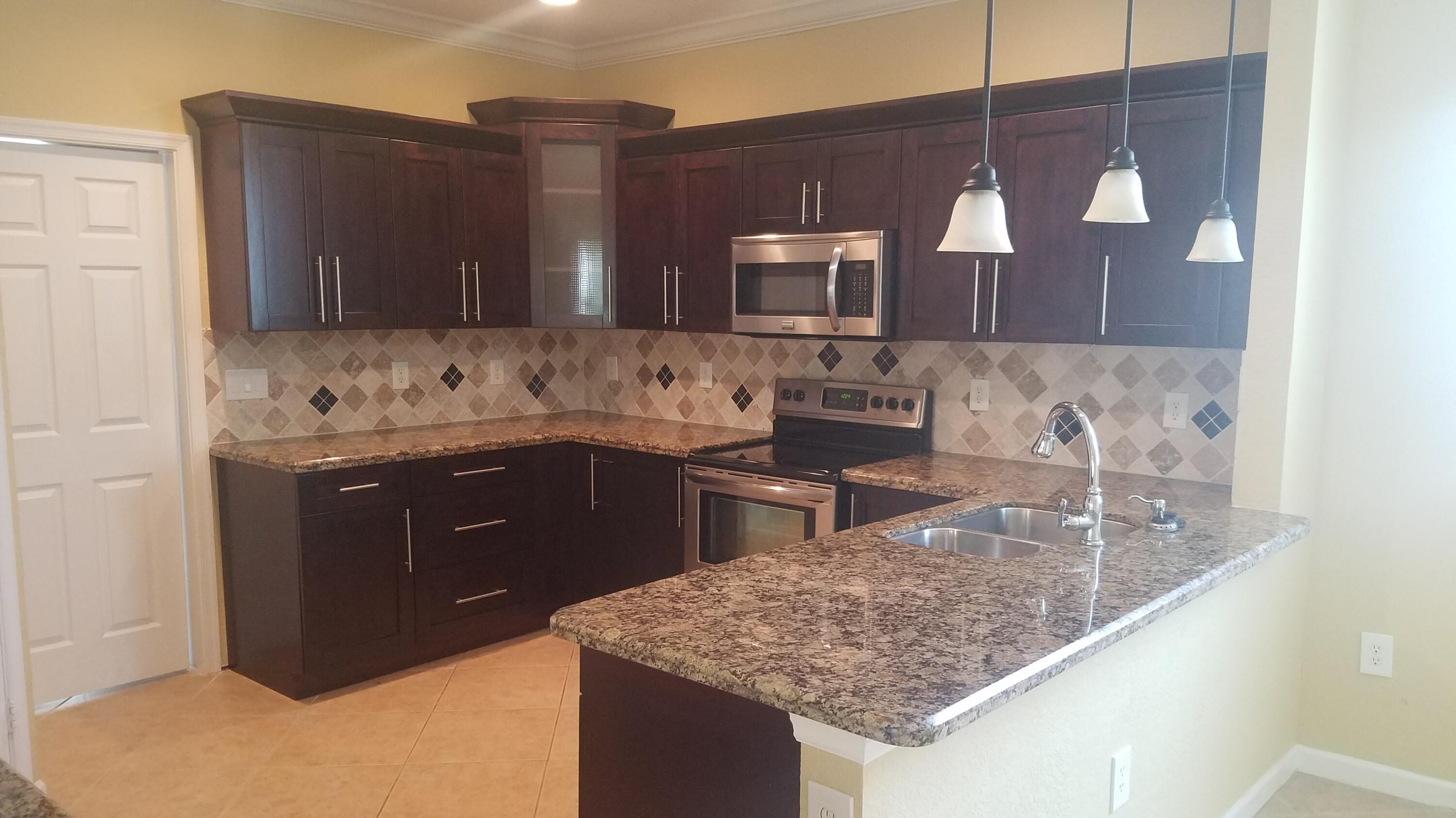 1445 E Bexley Park Drive Property Photo 3