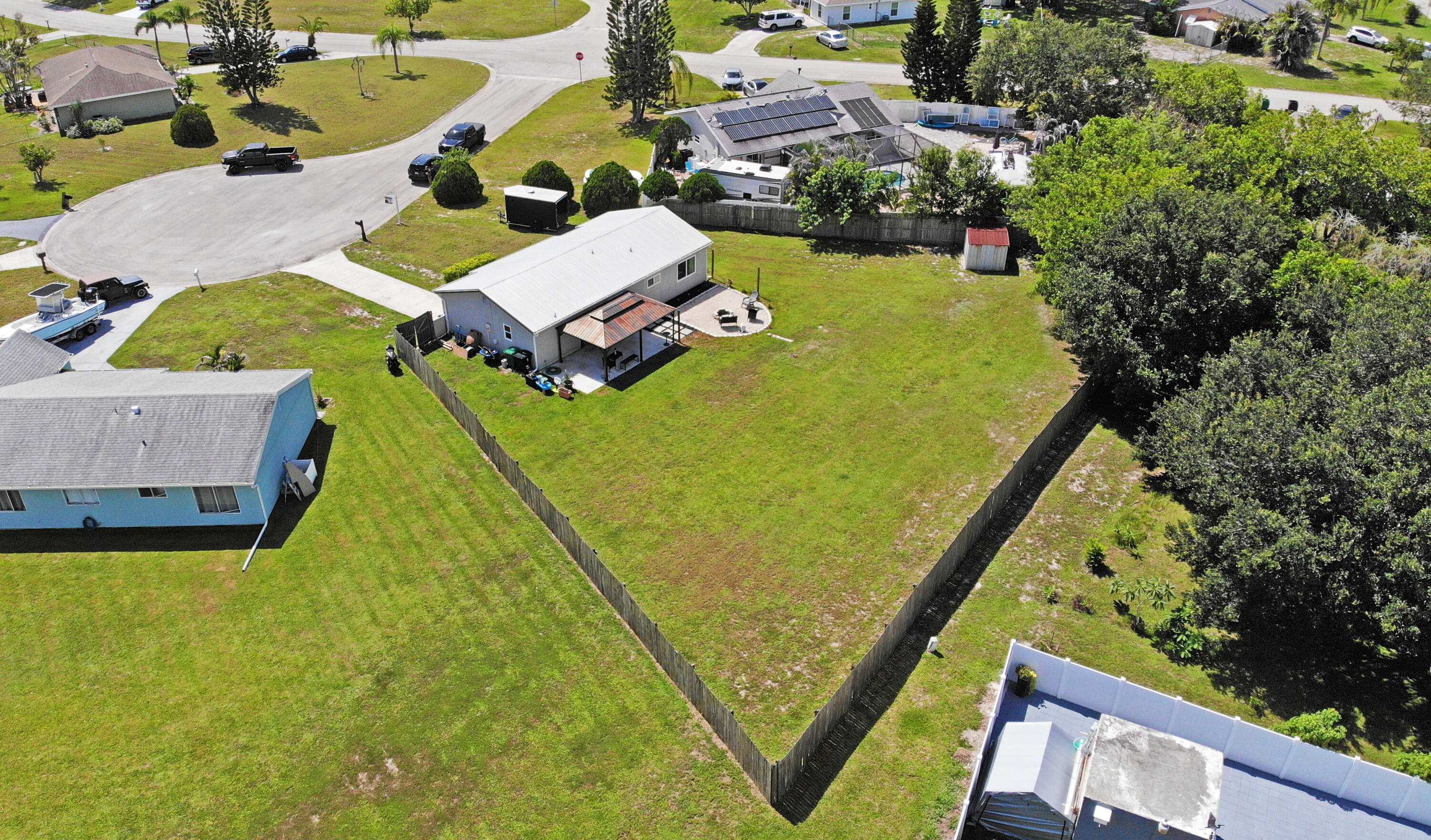3312 Sw Ensley Court Property Photo 4