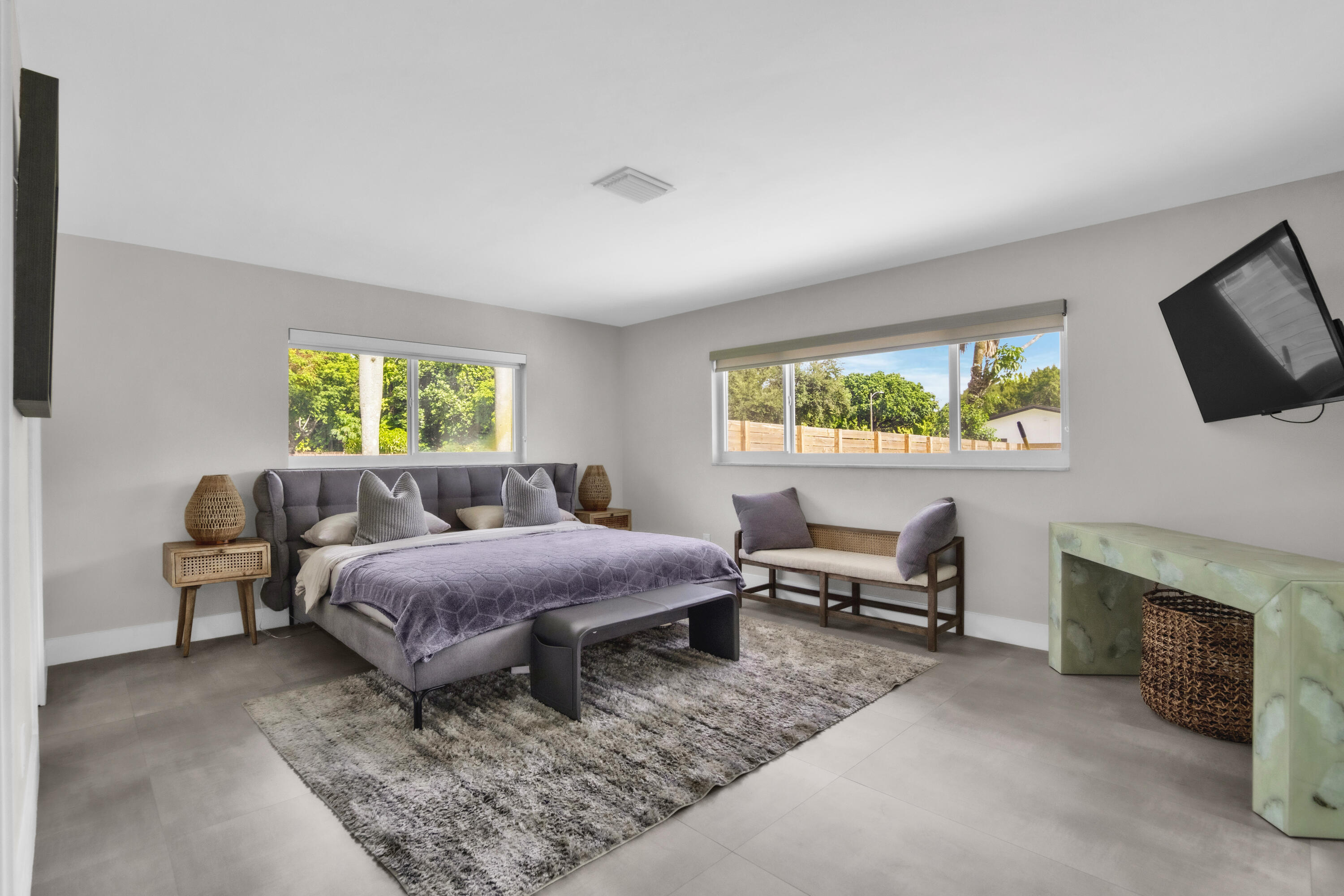 B26059858 Property Photo 12