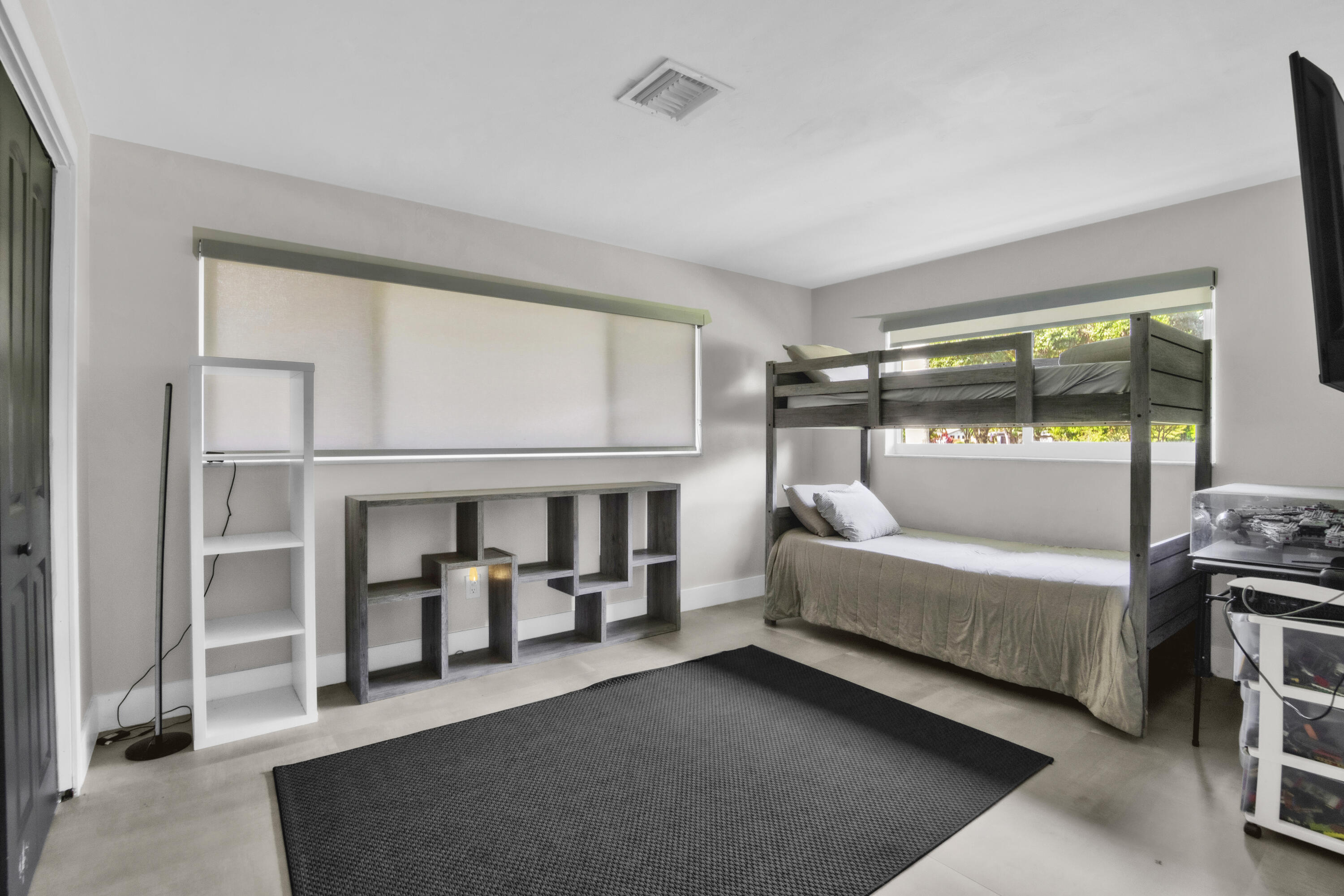 B26059858 Property Photo 13