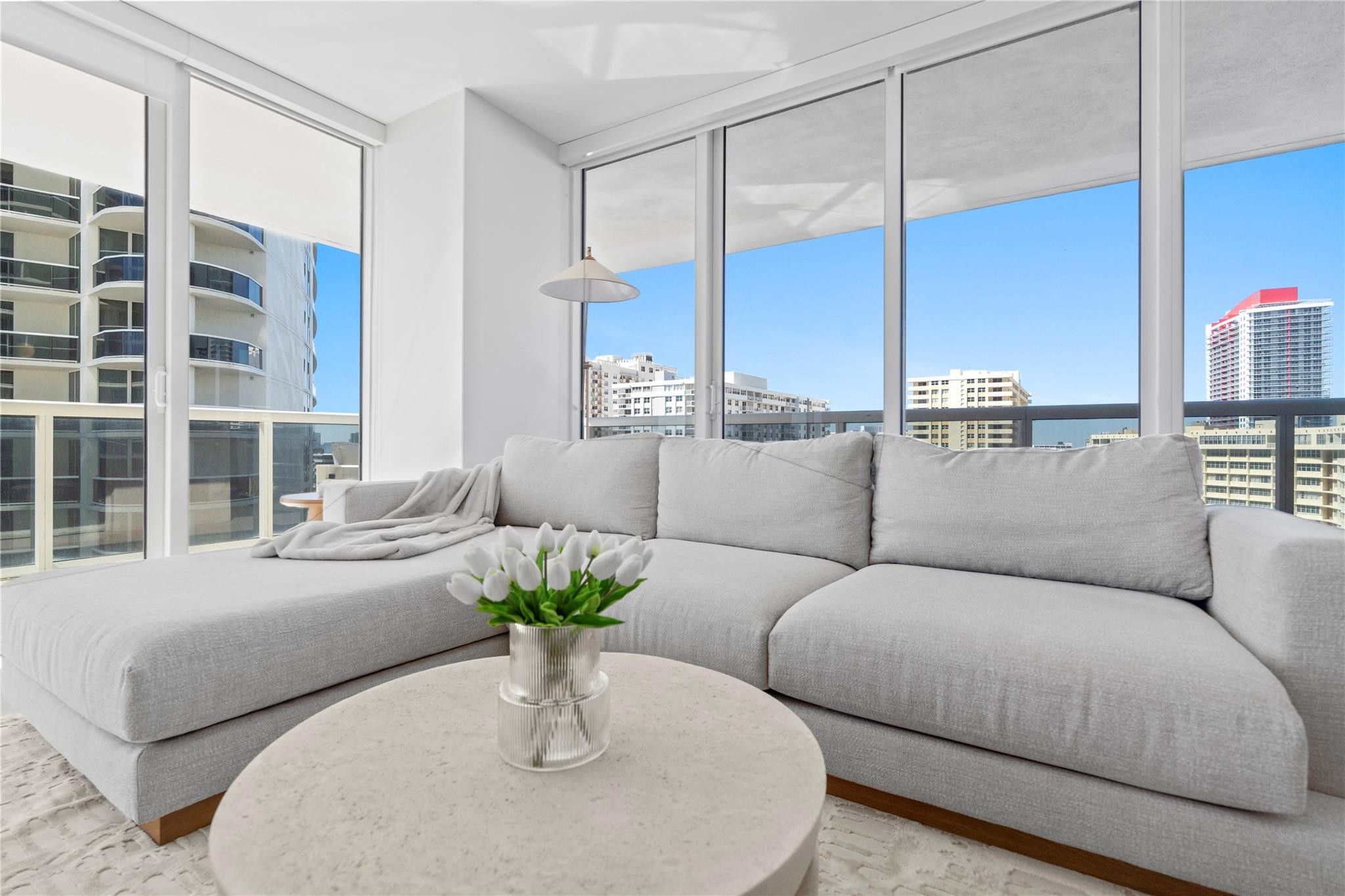 1830 S Ocean Drive 1006 Property Photo 2