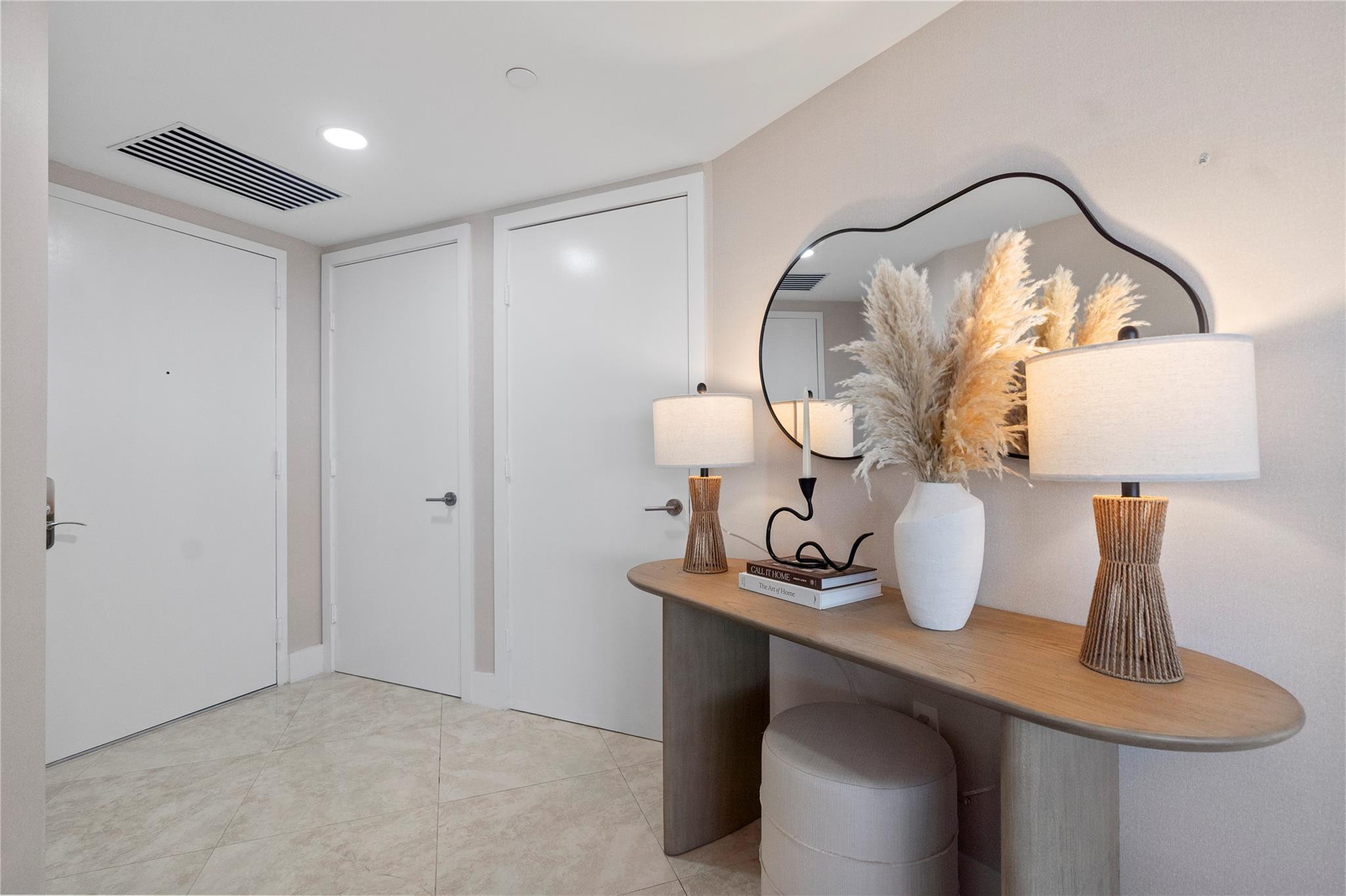 1830 S Ocean Drive 1006 Property Photo 4