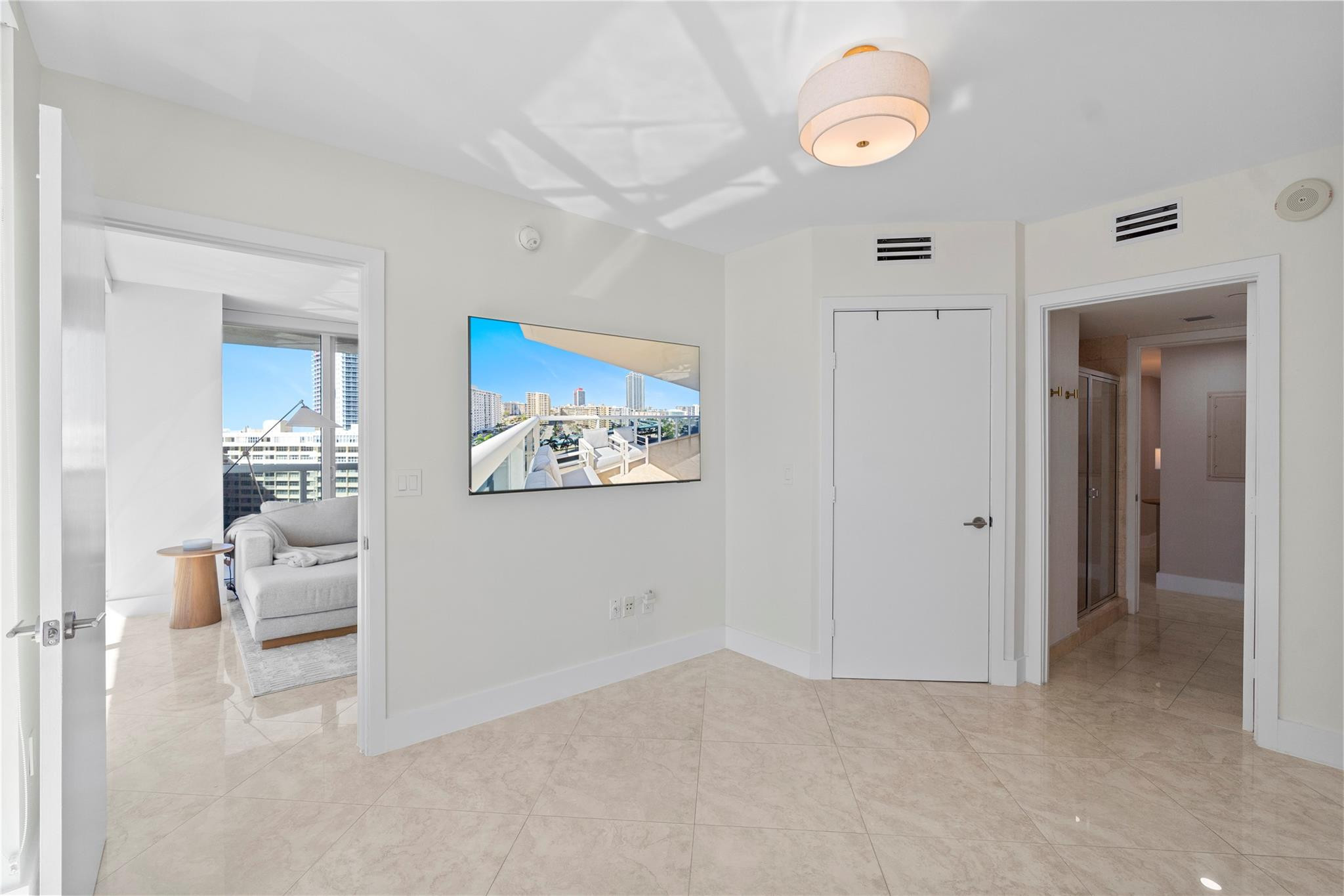 1830 S Ocean Drive 1006 Property Photo 18