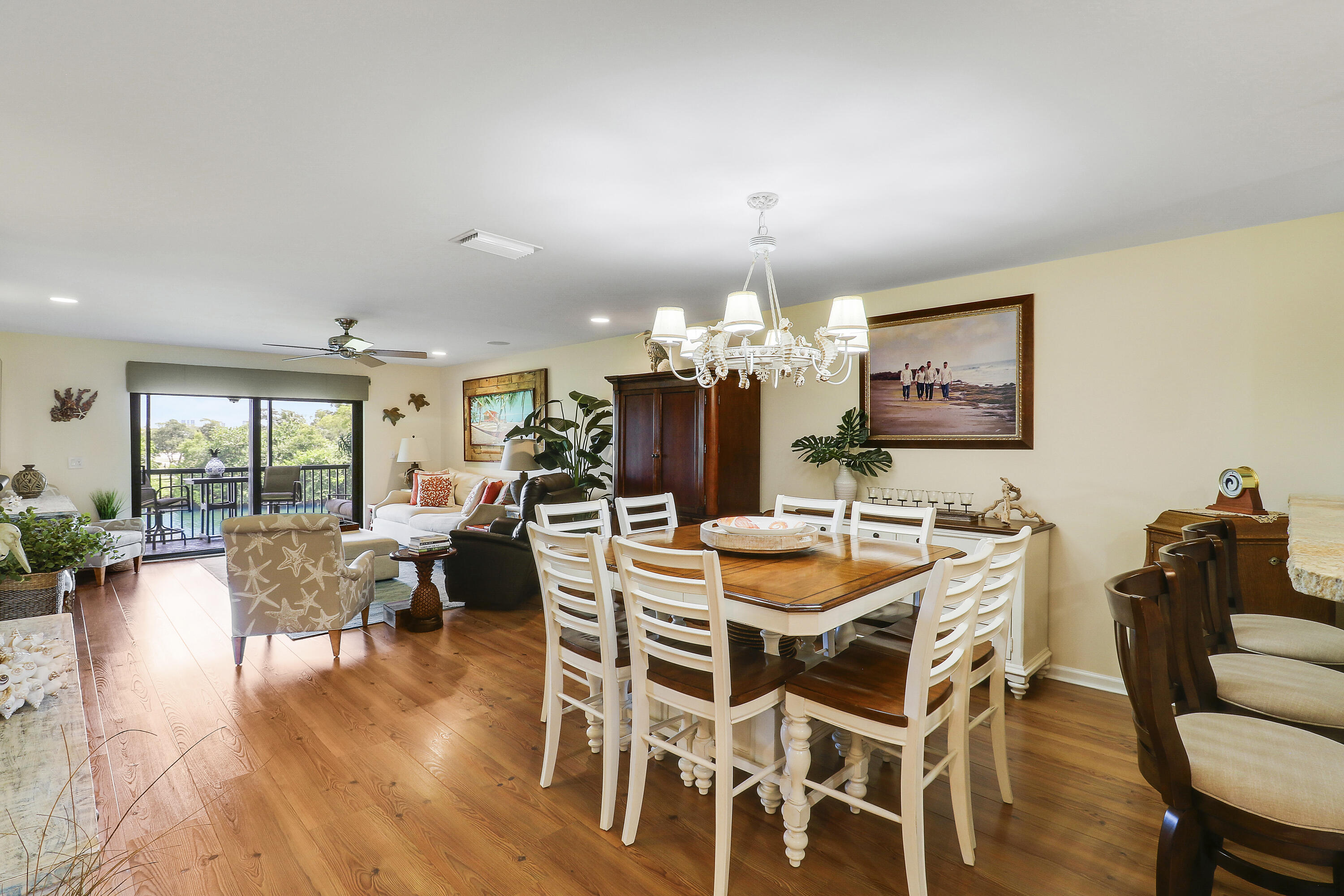 711 Hummingbird Way 201 Property Photo 18