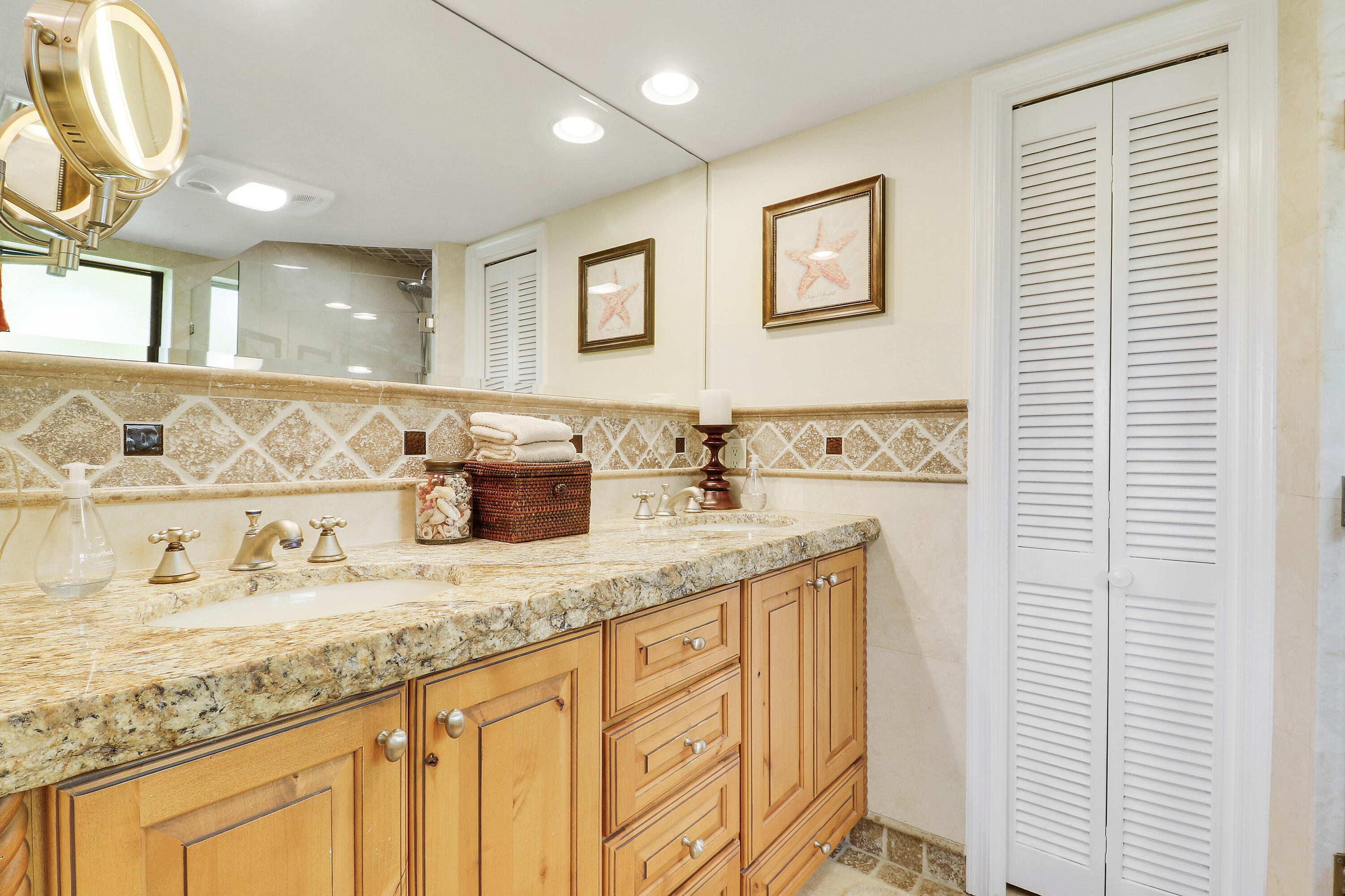 711 Hummingbird Way 201 Property Photo 41