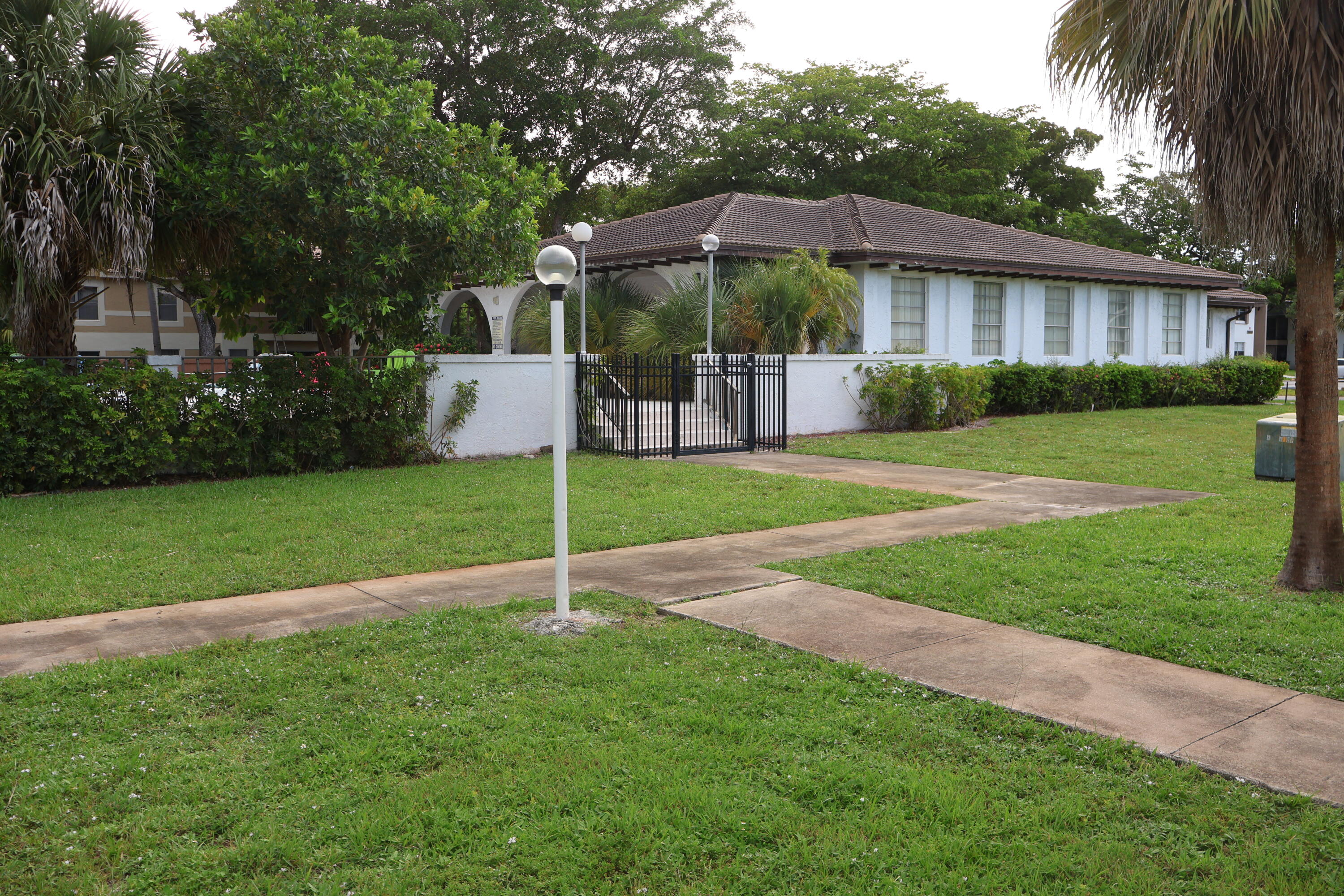 B26059881 Property Photo 1
