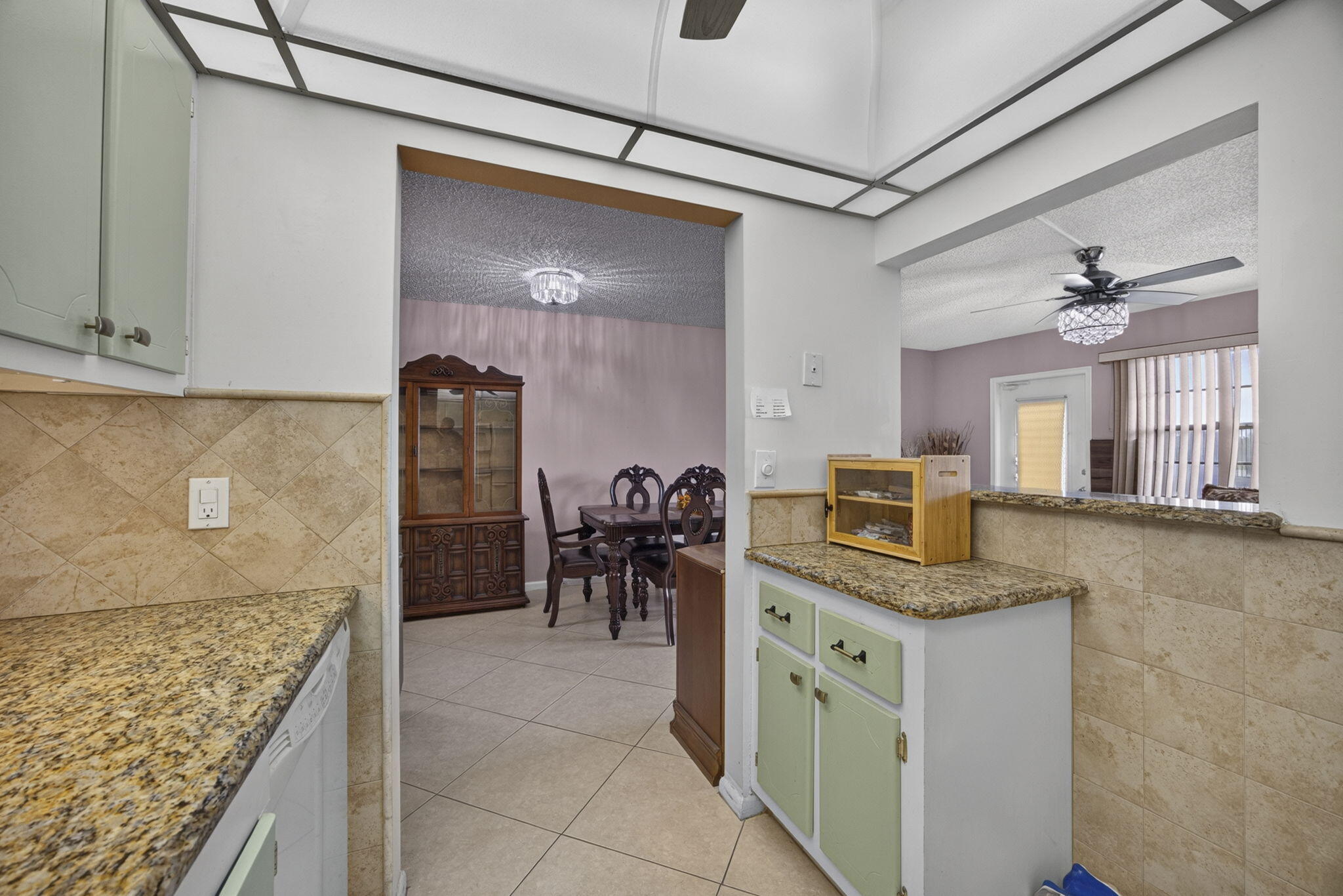 456 Southampton C Property Photo 7