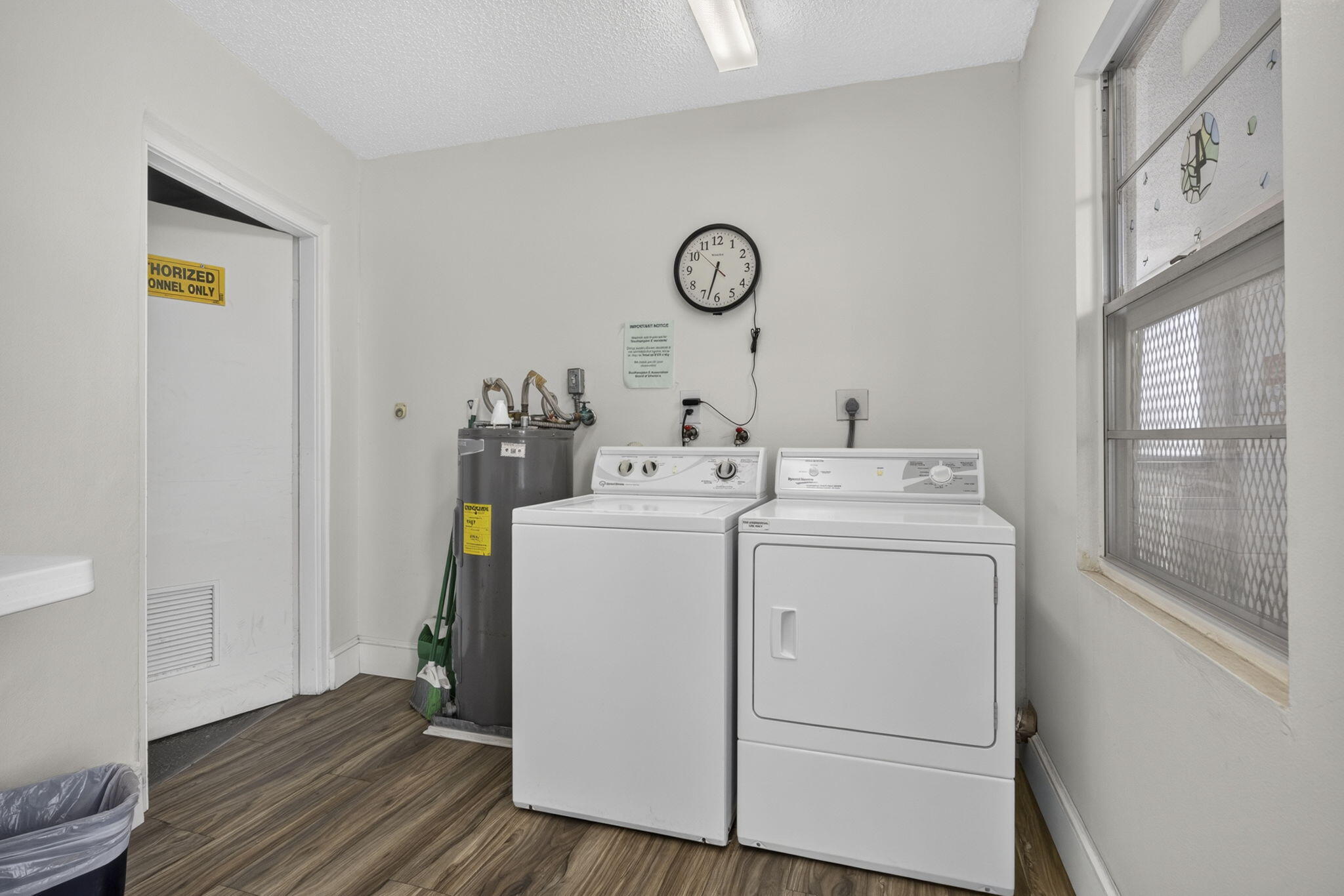 456 Southampton C Property Photo 19