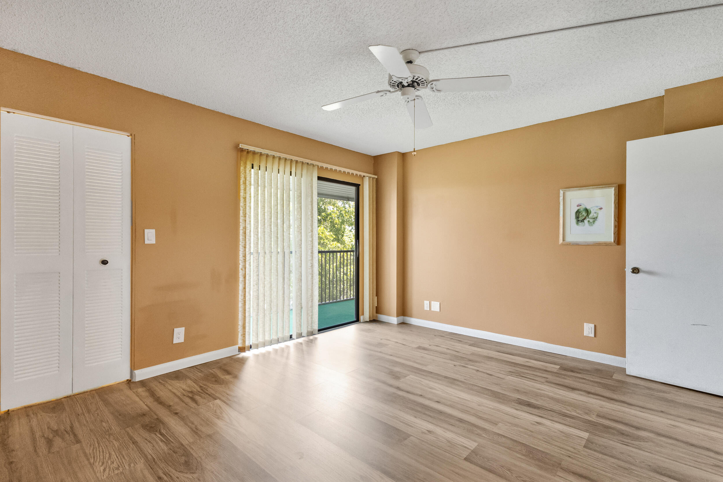 2209 S Cypress Bend Drive 507 Property Photo 22