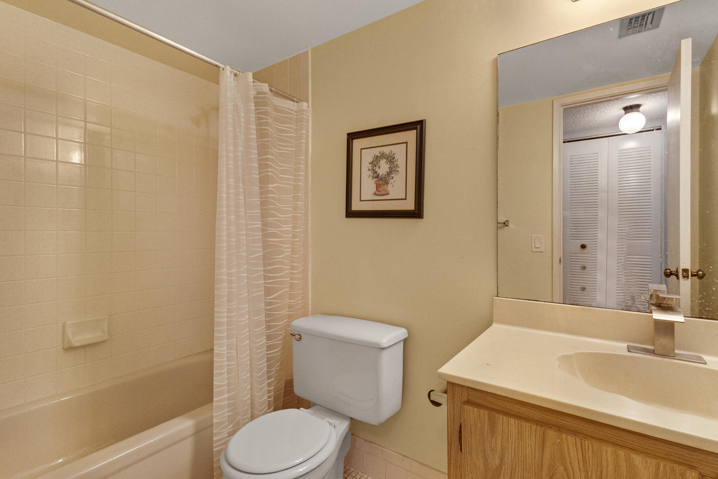 2209 S Cypress Bend Drive 507 Property Photo 25