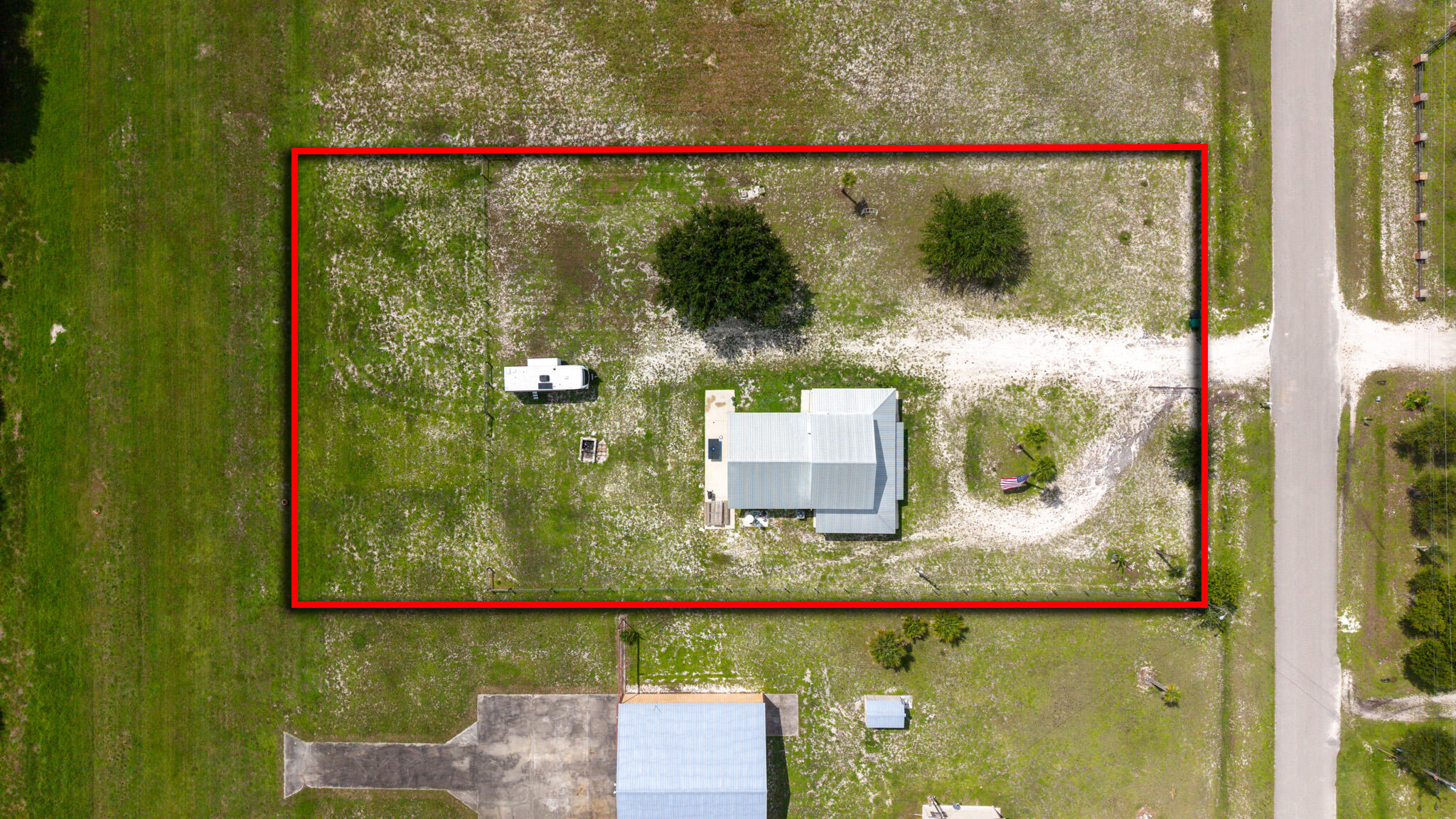 19695 Nw 80th Drive Property Photo 3