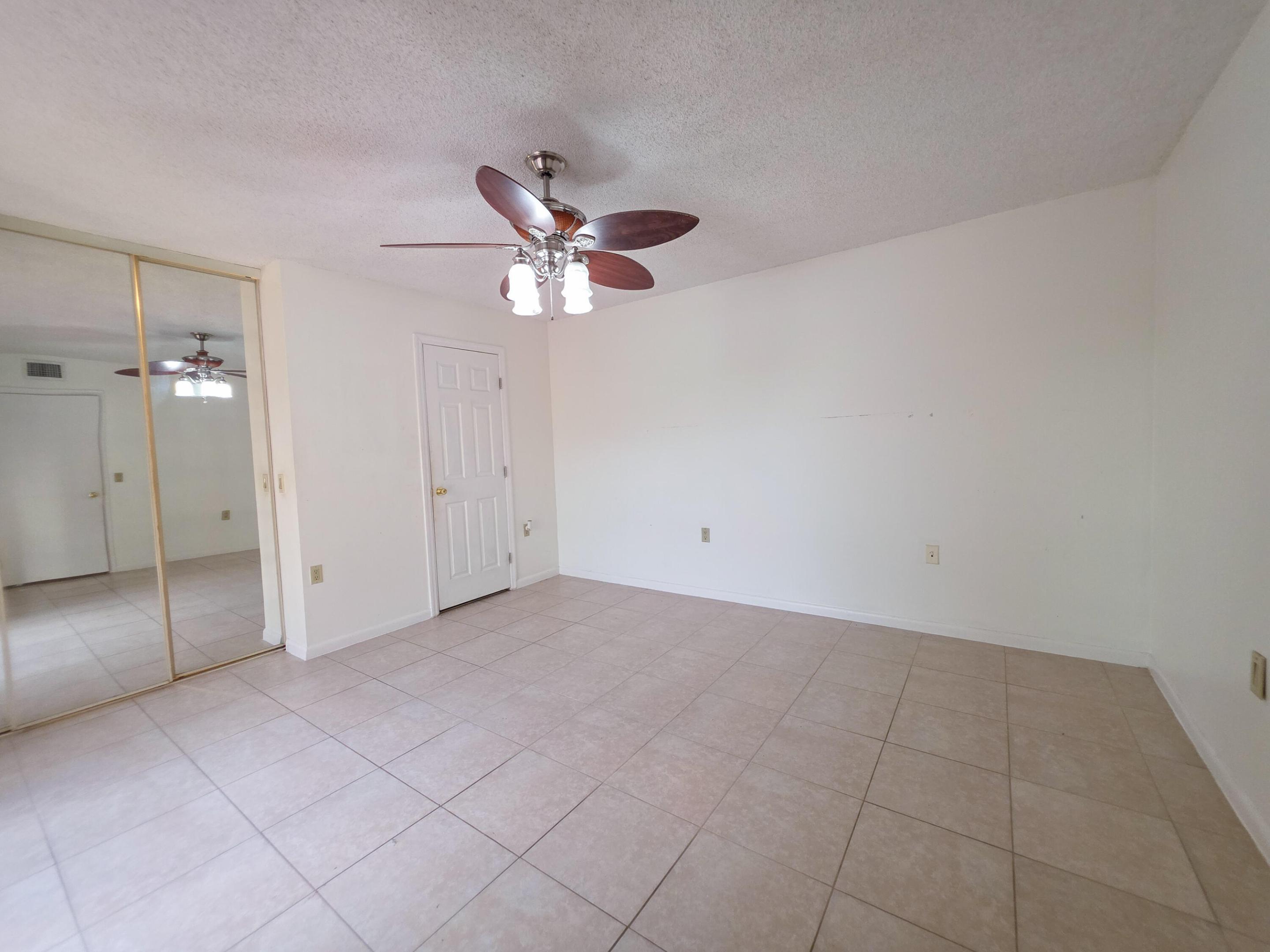 832 Blue Ridge Circle Property Photo 6
