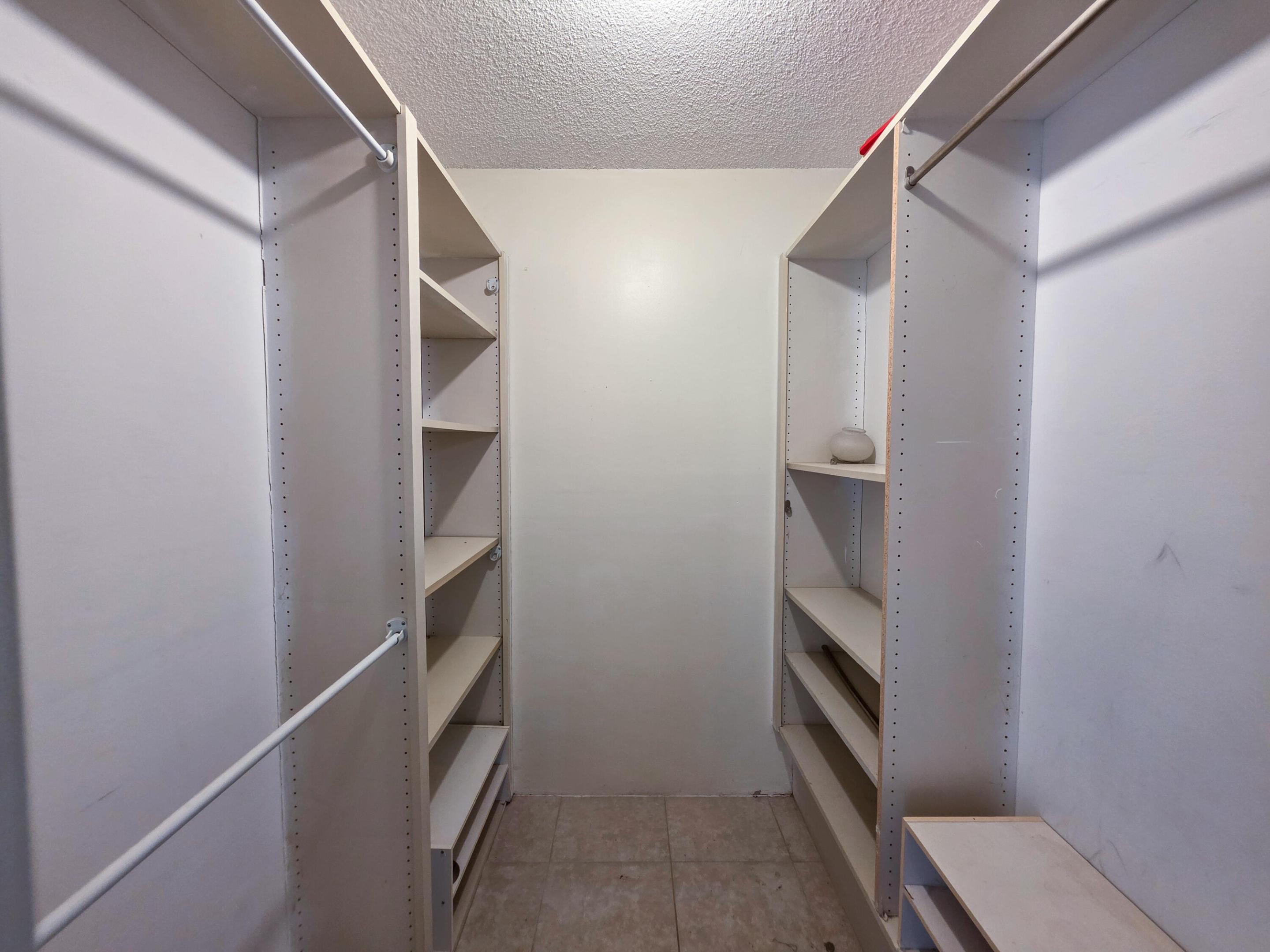 832 Blue Ridge Circle Property Photo 7