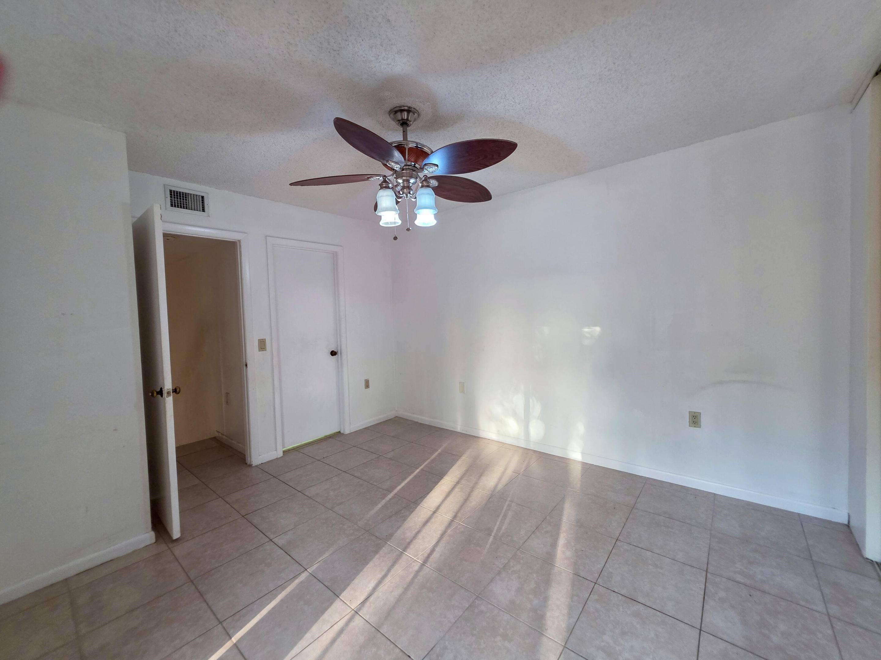 832 Blue Ridge Circle Property Photo 9