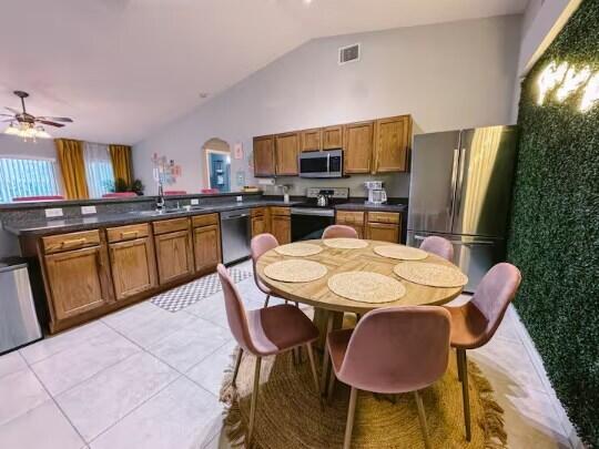 302 Ne Greenbrier Avenue Property Photo 10