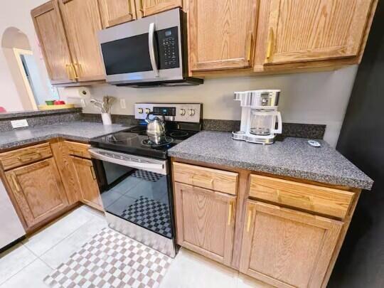 302 Ne Greenbrier Avenue Property Photo 13