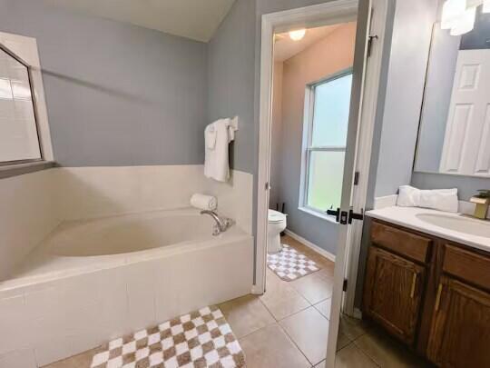 302 Ne Greenbrier Avenue Property Photo 25
