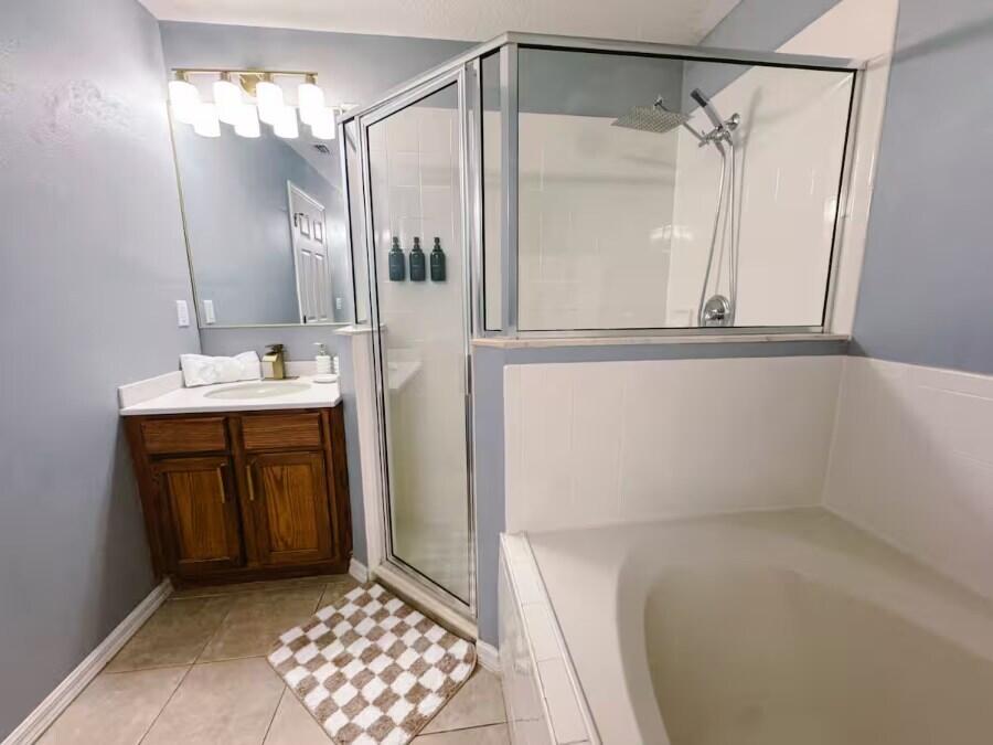 302 Ne Greenbrier Avenue Property Photo 26