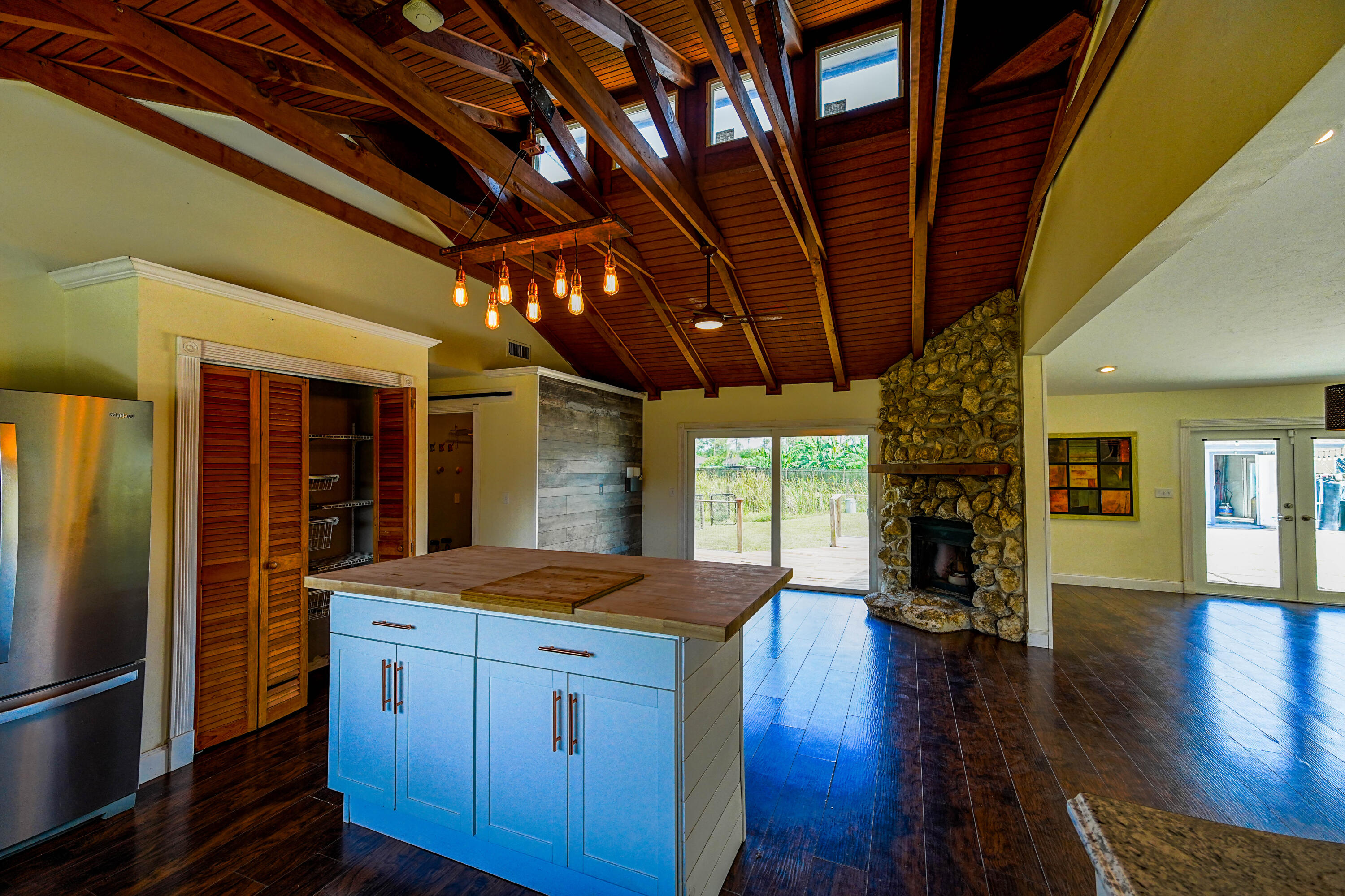 13220 59th Court N Property Photo 6