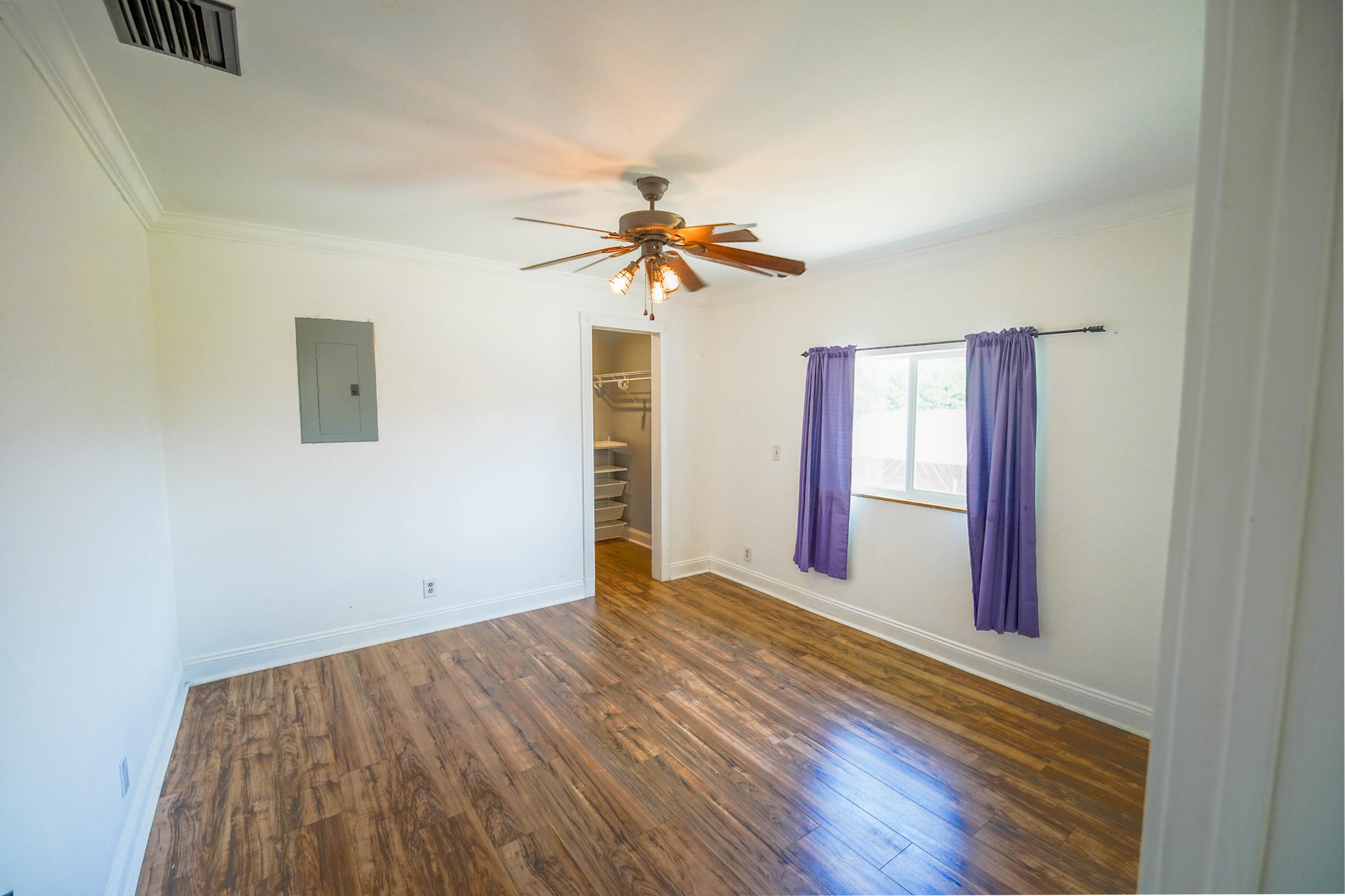 13220 59th Court N Property Photo 8