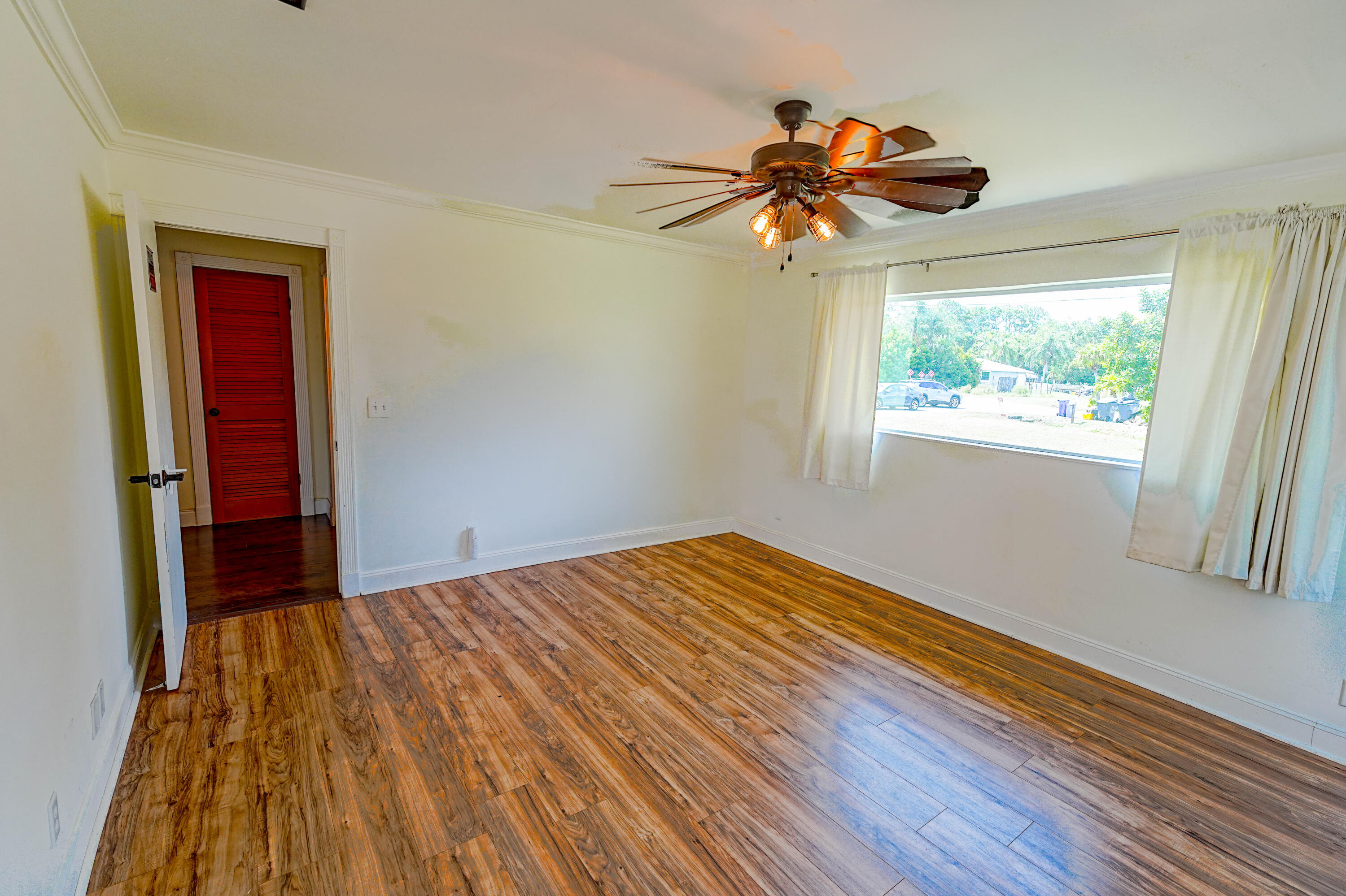 13220 59th Court N Property Photo 12