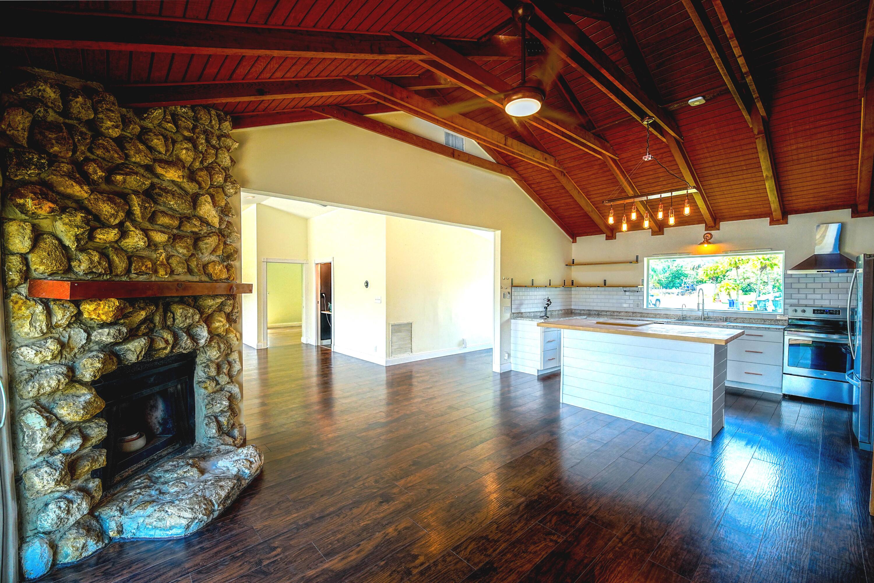 13220 59th Court N Property Photo 13