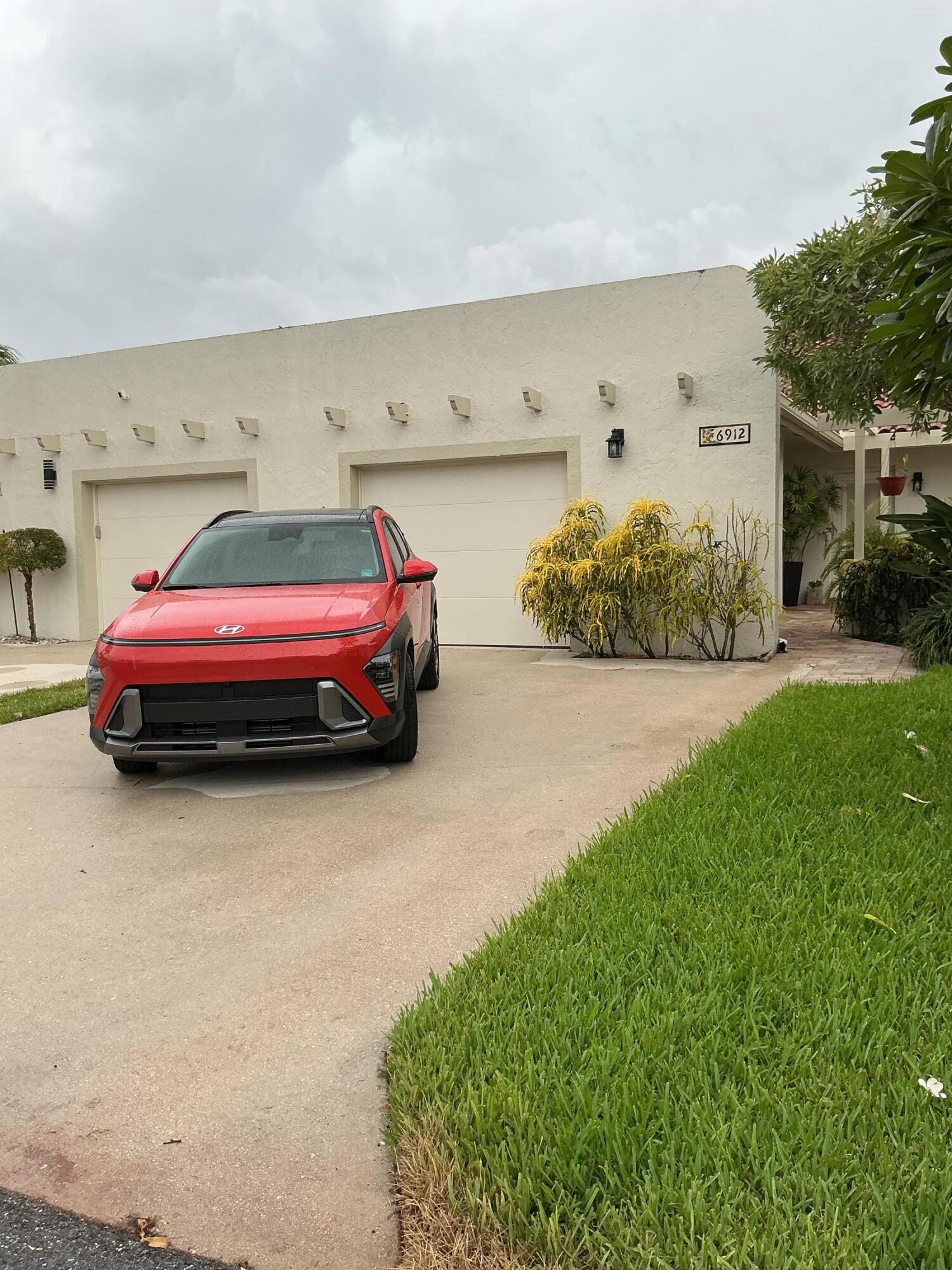 6912 Barbarossa Street Property Photo 1