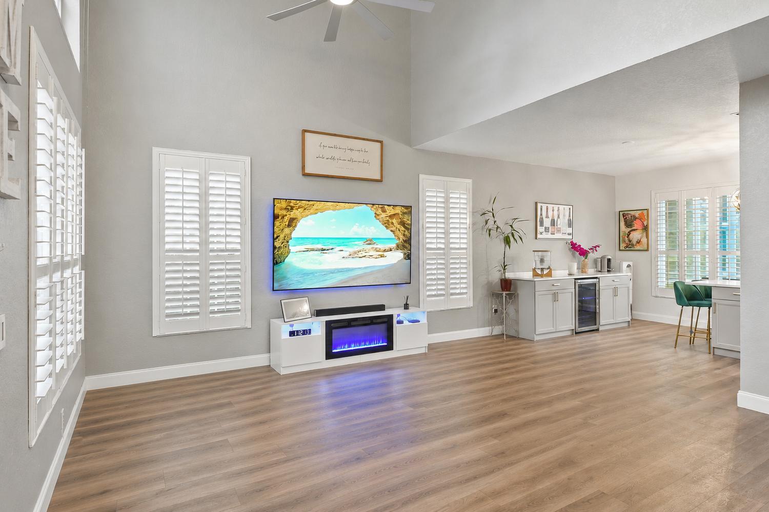 10848 Tamoron Lane Property Photo 8