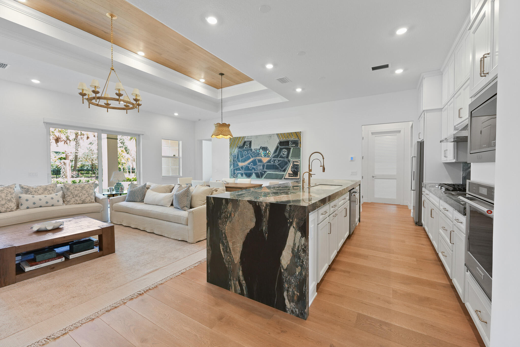 10799 Stellar Circle Property Photo 3