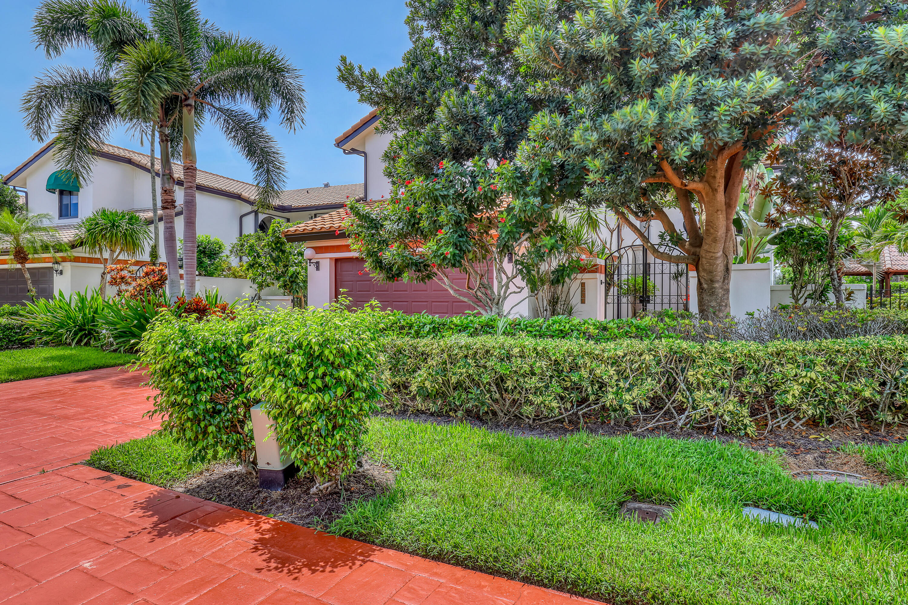 6532 Via Rosa Property Photo 1