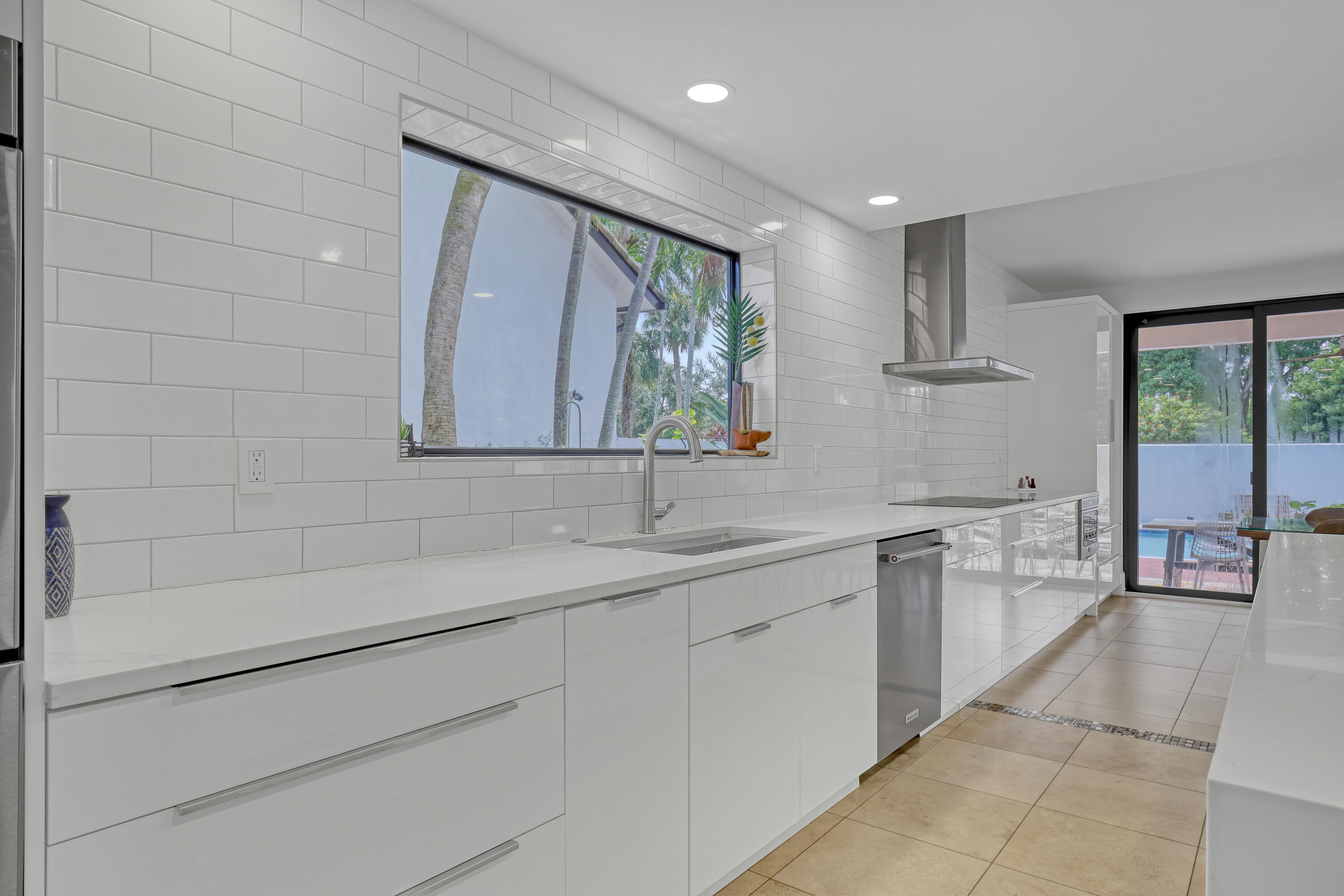 6532 Via Rosa Property Photo 14