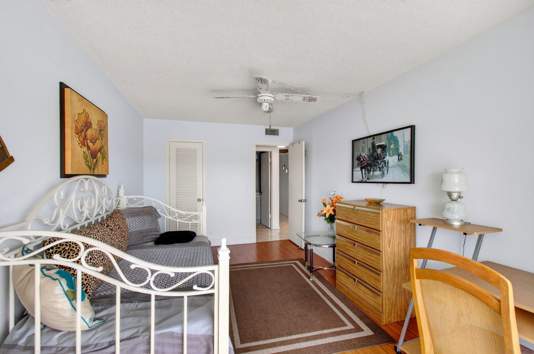3014 Exeter A Property Photo 32