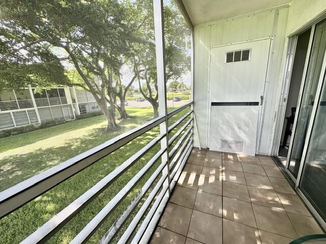 571 Fanshaw N Property Photo 10