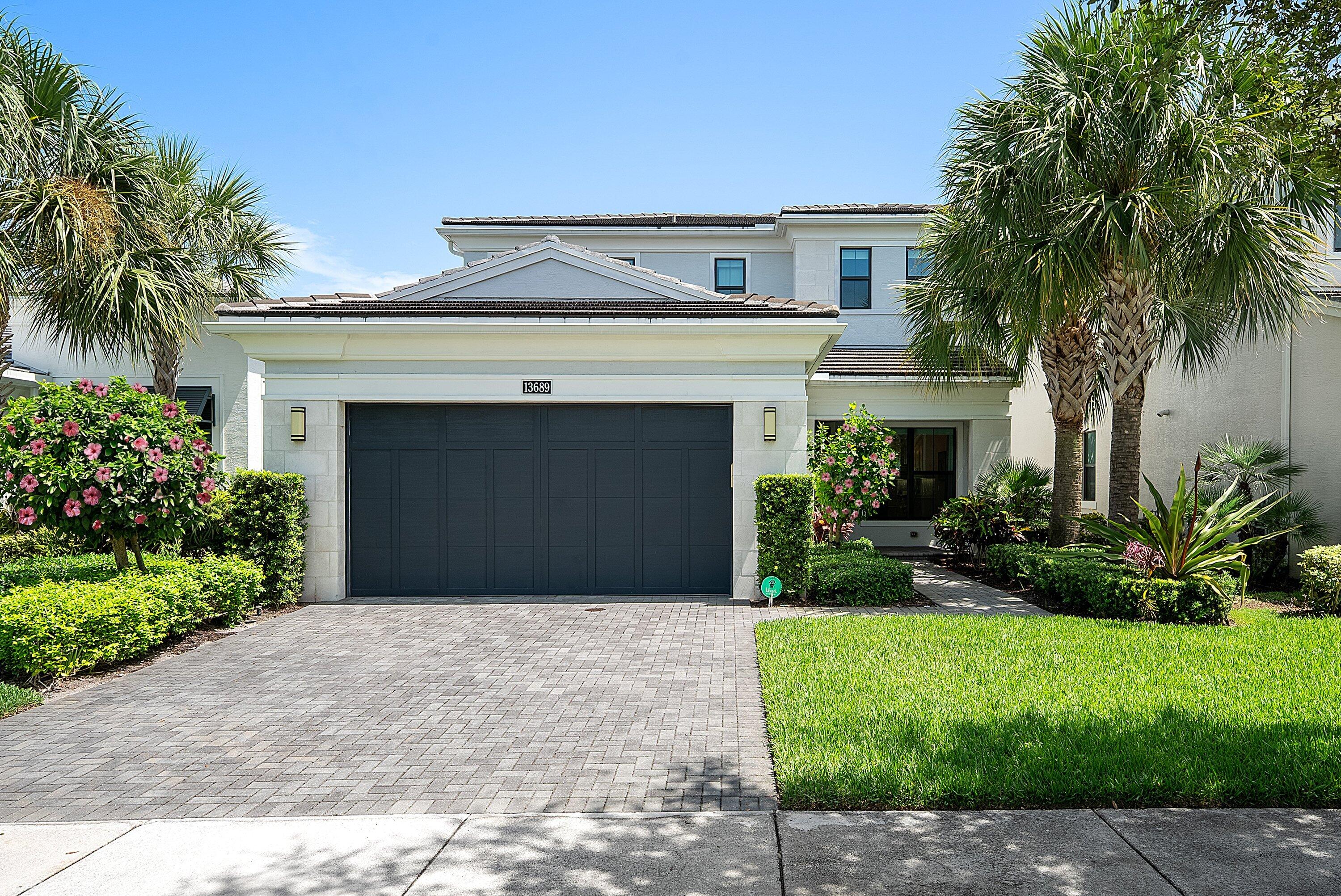 13689 Artisan Circle Property Photo 8