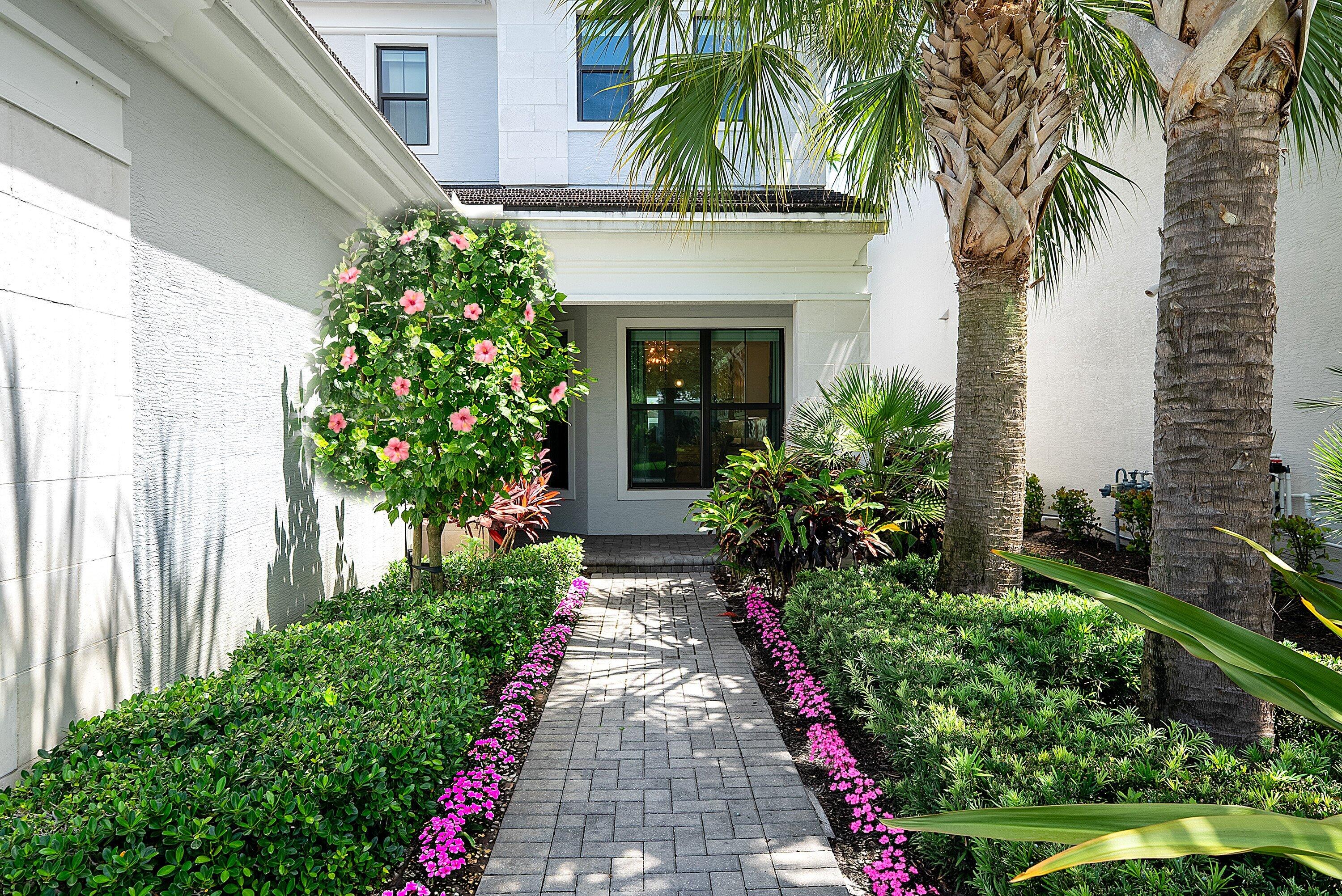 13689 Artisan Circle Property Photo 9