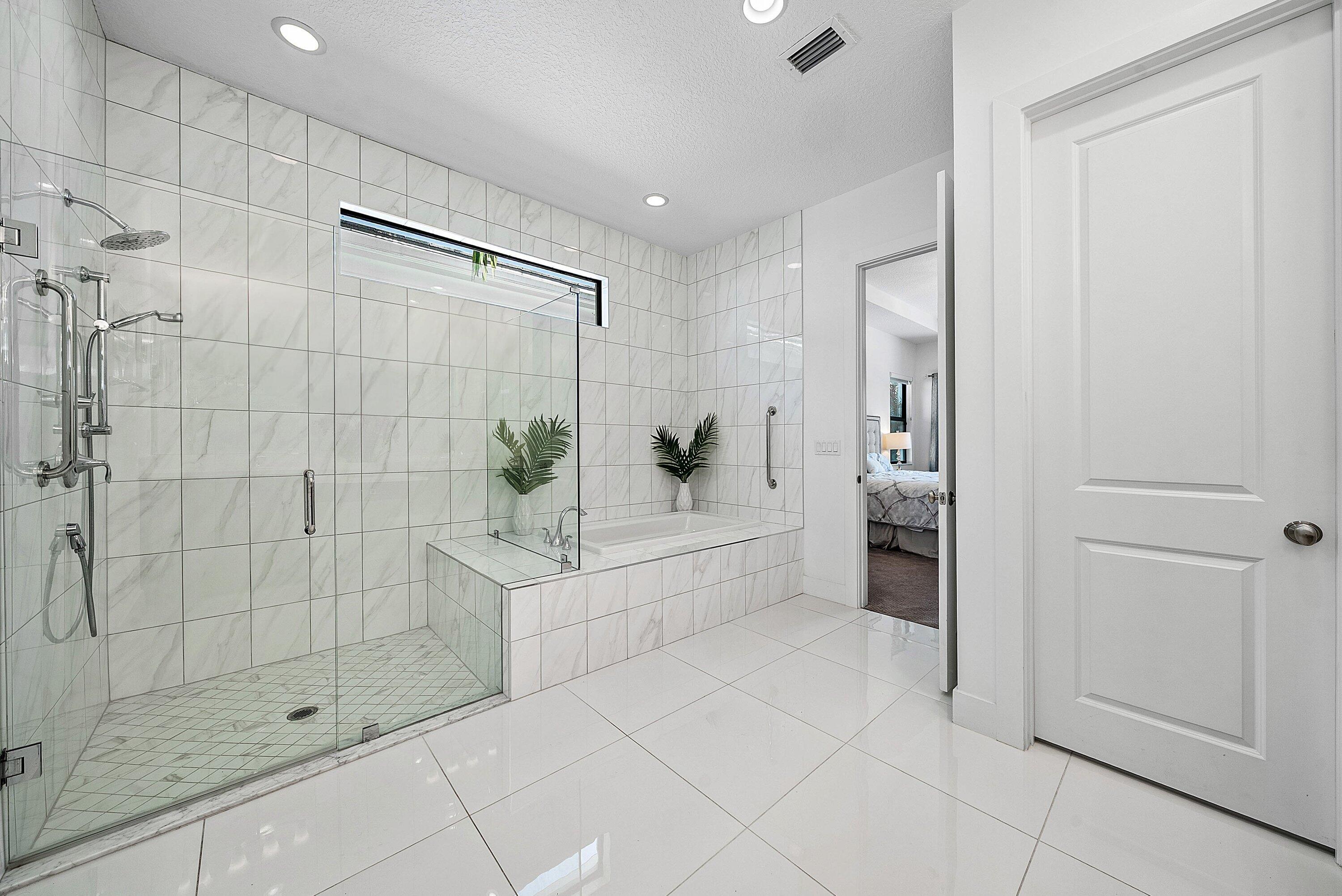 13689 Artisan Circle Property Photo 44