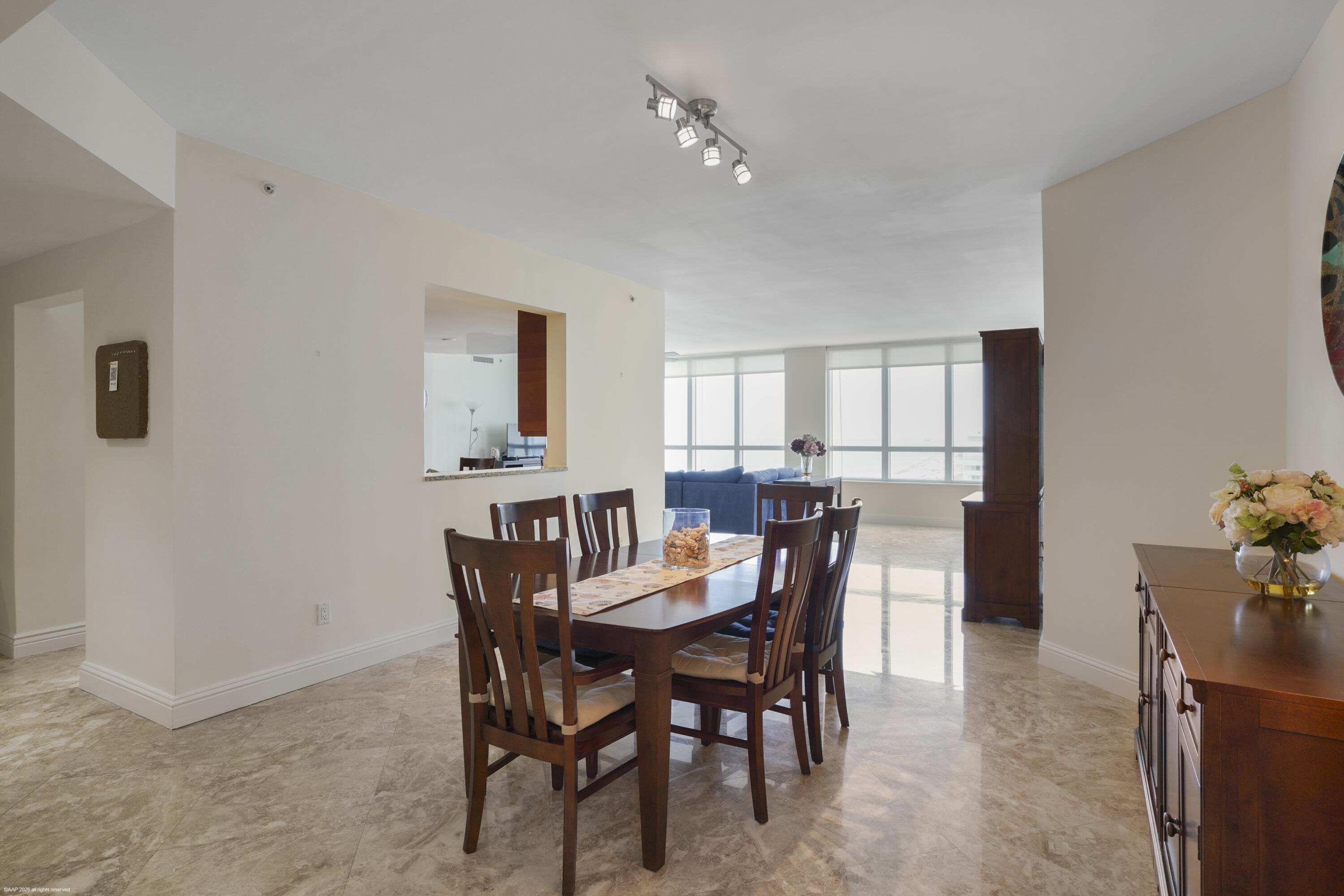 3800 N Ocean Drive 1450 Property Photo 7