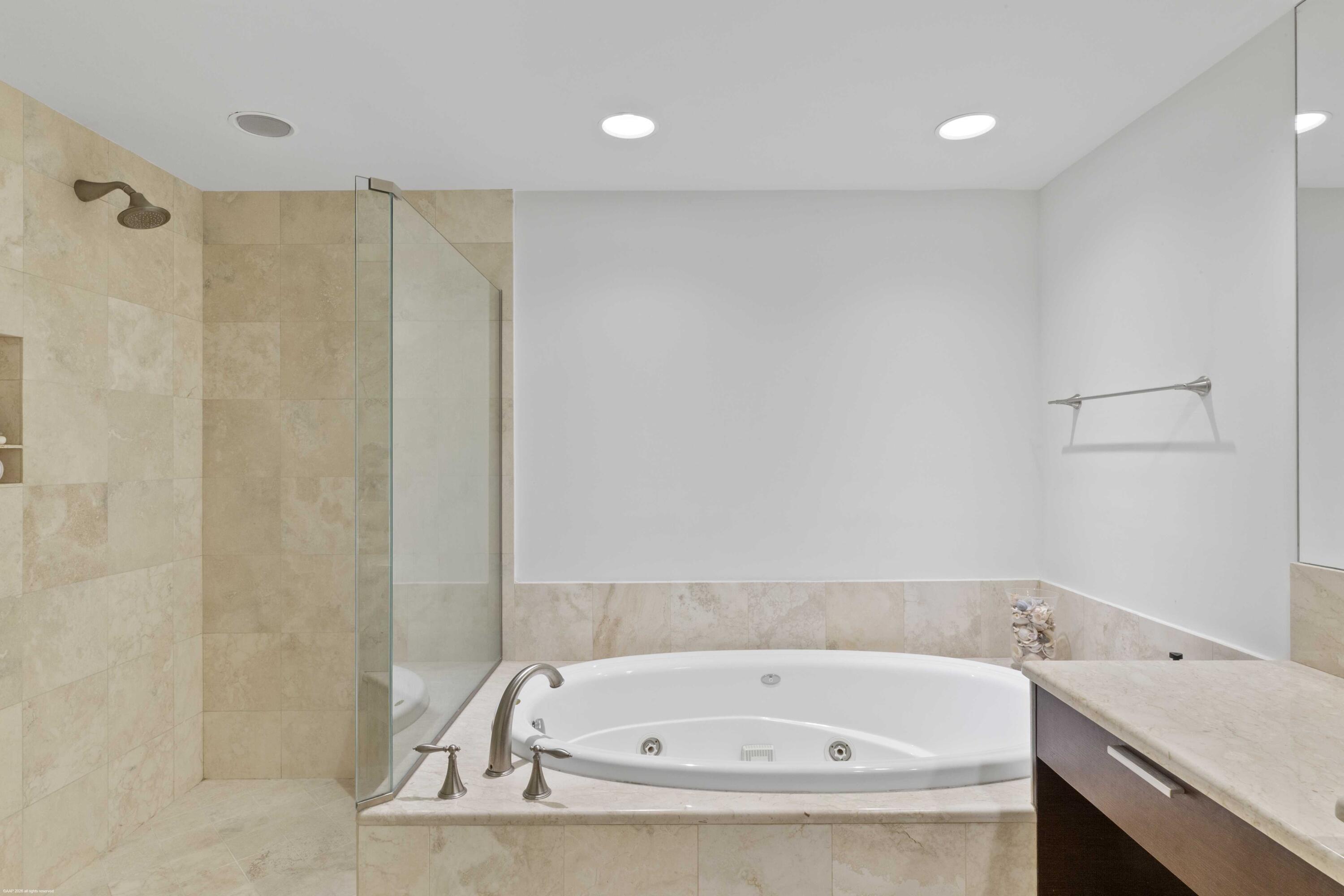 3800 N Ocean Drive 1450 Property Photo 31