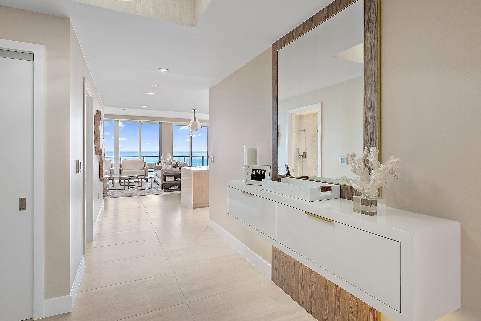 3100 N Ocean Drive P-1105 Property Photo 10