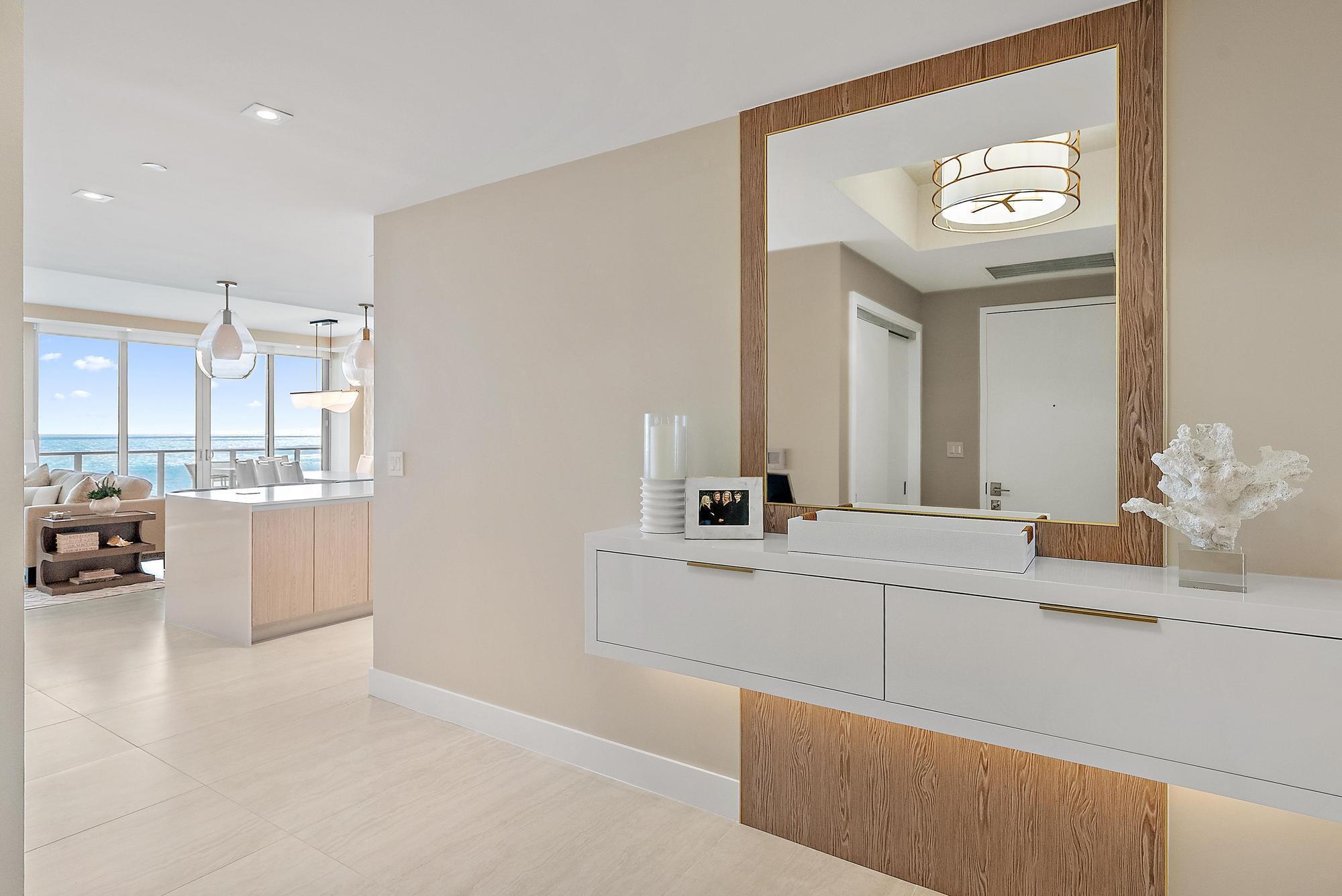3100 N Ocean Drive P-1105 Property Photo 12