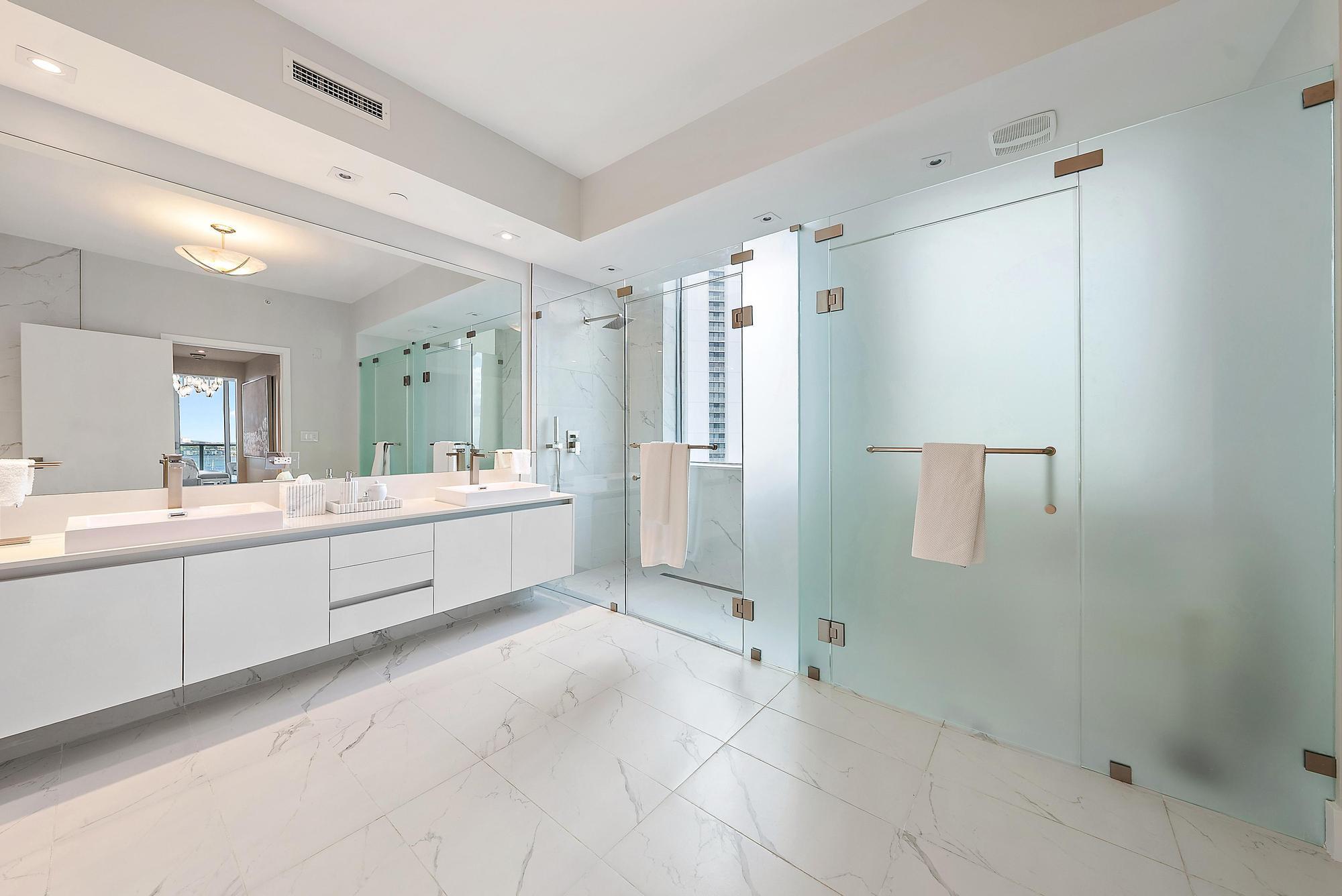 3100 N Ocean Drive P-1105 Property Photo 28