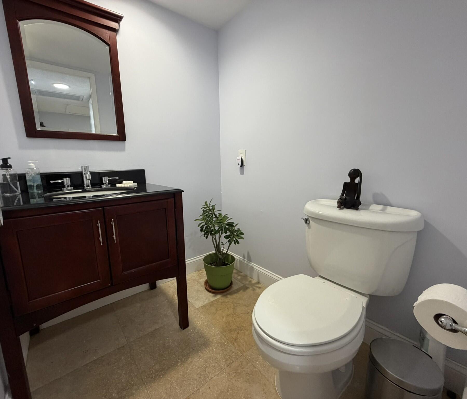3001 S Course Drive 406 Property Photo 21